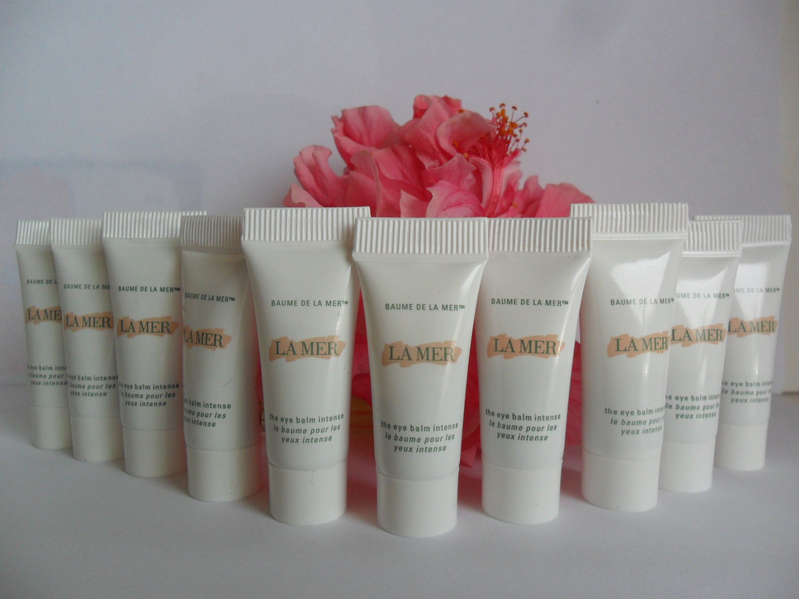 La Mer The Eye Balm Intense .1 oz / 3ml x 10 Tubes Travel Size.