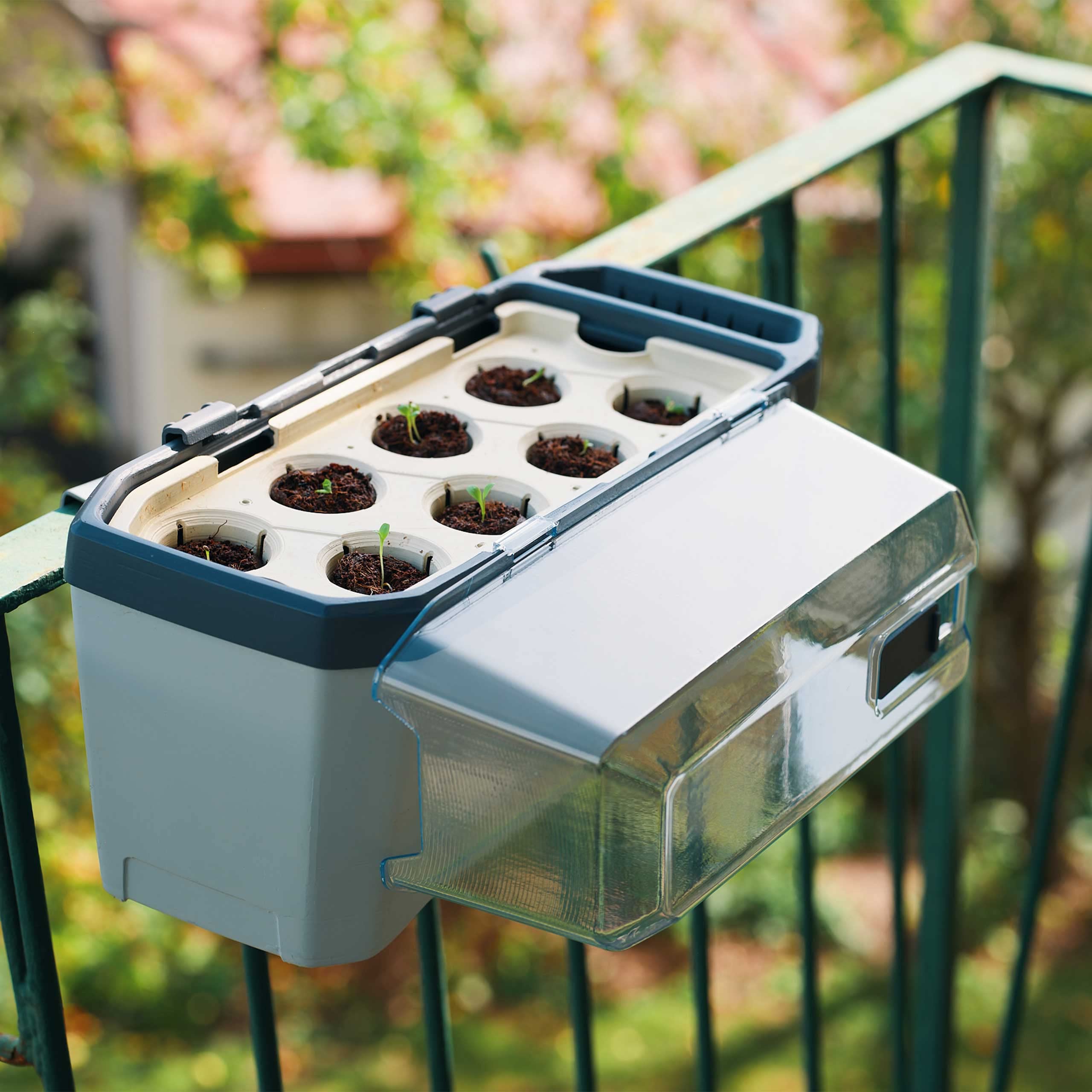 Gusta Garden Harry Herbs 4-w-1 doniczka na zioła ciemnozielona - doniczka do roślin - zdejmowana pokrywka i system samonawadniający - zbiornik na wodę 0,5L i pojemność na glebę 5L