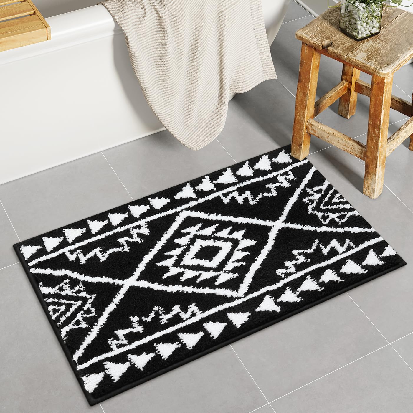 Uphome Black Bathroom Rug Boho Shaggy Soft Bath Rug Western Non-Slip Machine Washable Bathroom Mat Absorbent Geometric Rustic Tribal Shower Rug for