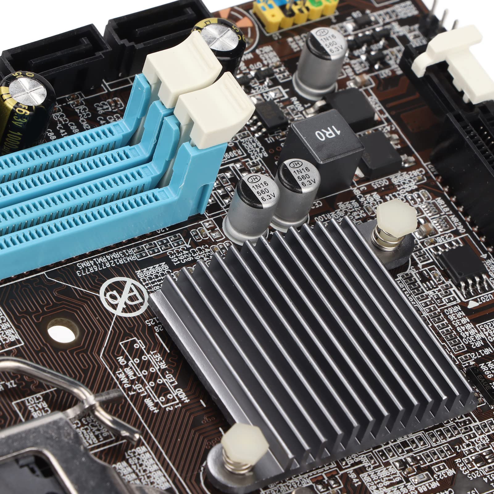 第6世代　第7世代 CPU 第6世代 インテル® Core™ プロセッサー・ファミリー (Skylake