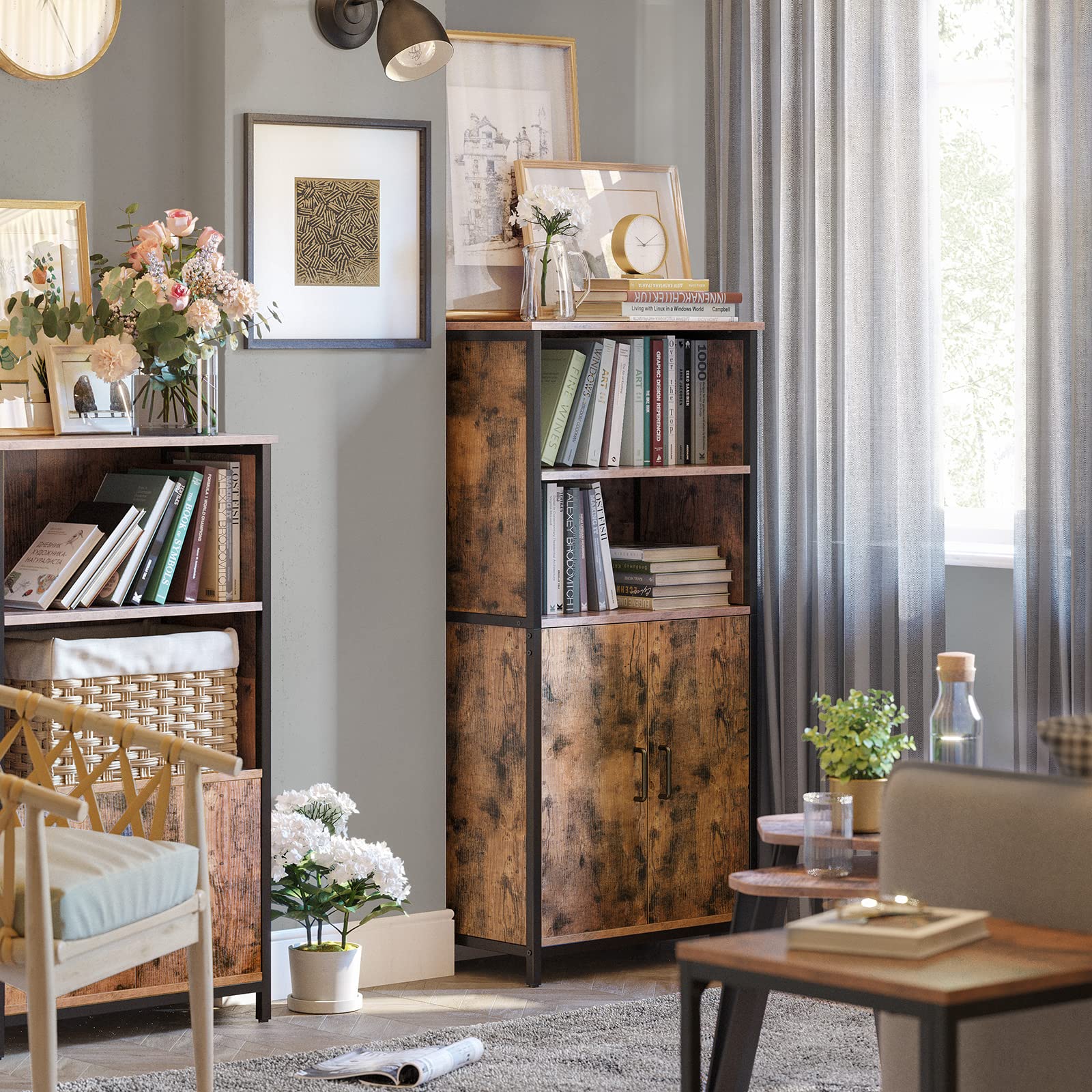 VASAGLE Meuble de Rangement, Buffet, Bibliothèque, 2 Compartiment Ouverts, Étagères Réglables, Cadre en Acier, pour Salon, Cuisine, Bureau, Marron Rustique et Noir LSC66BX