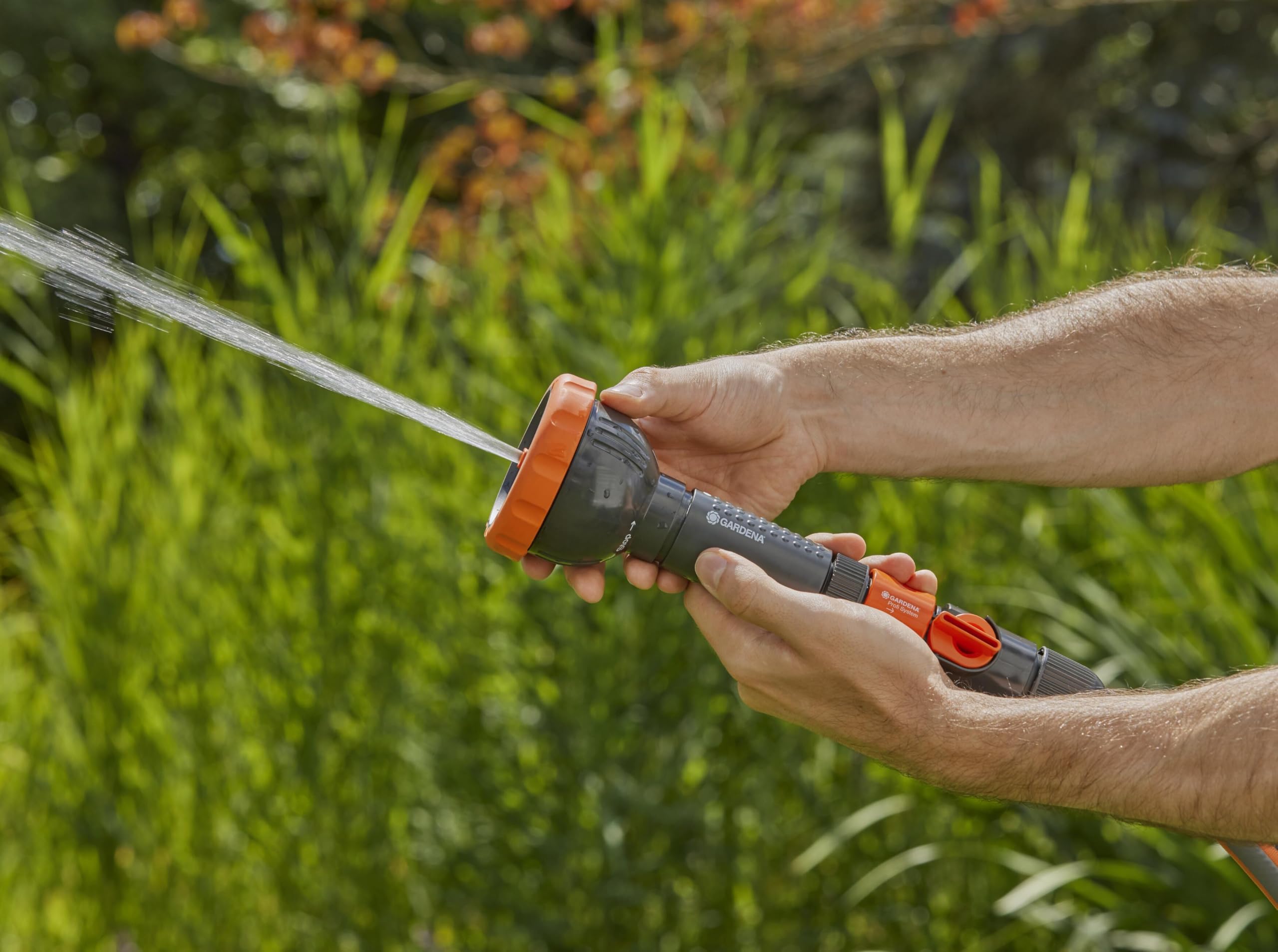 Gardena Profi-System-Spritz-Brause: Gartenbrause für einen höheren Wasserdurchfluss, mit stufenlos regulierbarem Wasserstrahl (2847-20)