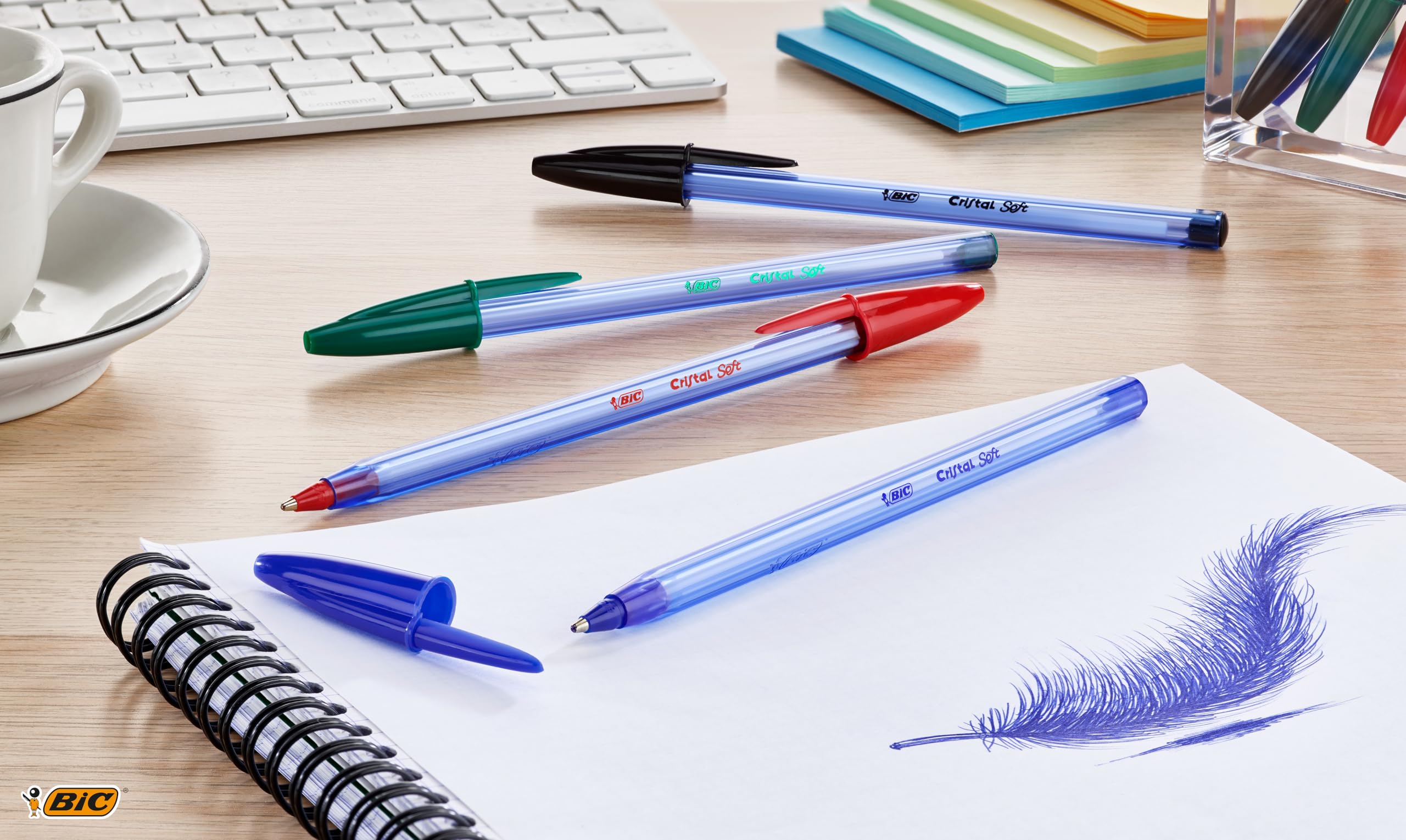 BIC Cristal Soft Tükenmez Kalem, Siyah, 50'li Kutu, 1.2 mm Orta Kalınlıkta Uç, Şeffaf Gövde, Delikli Kapak