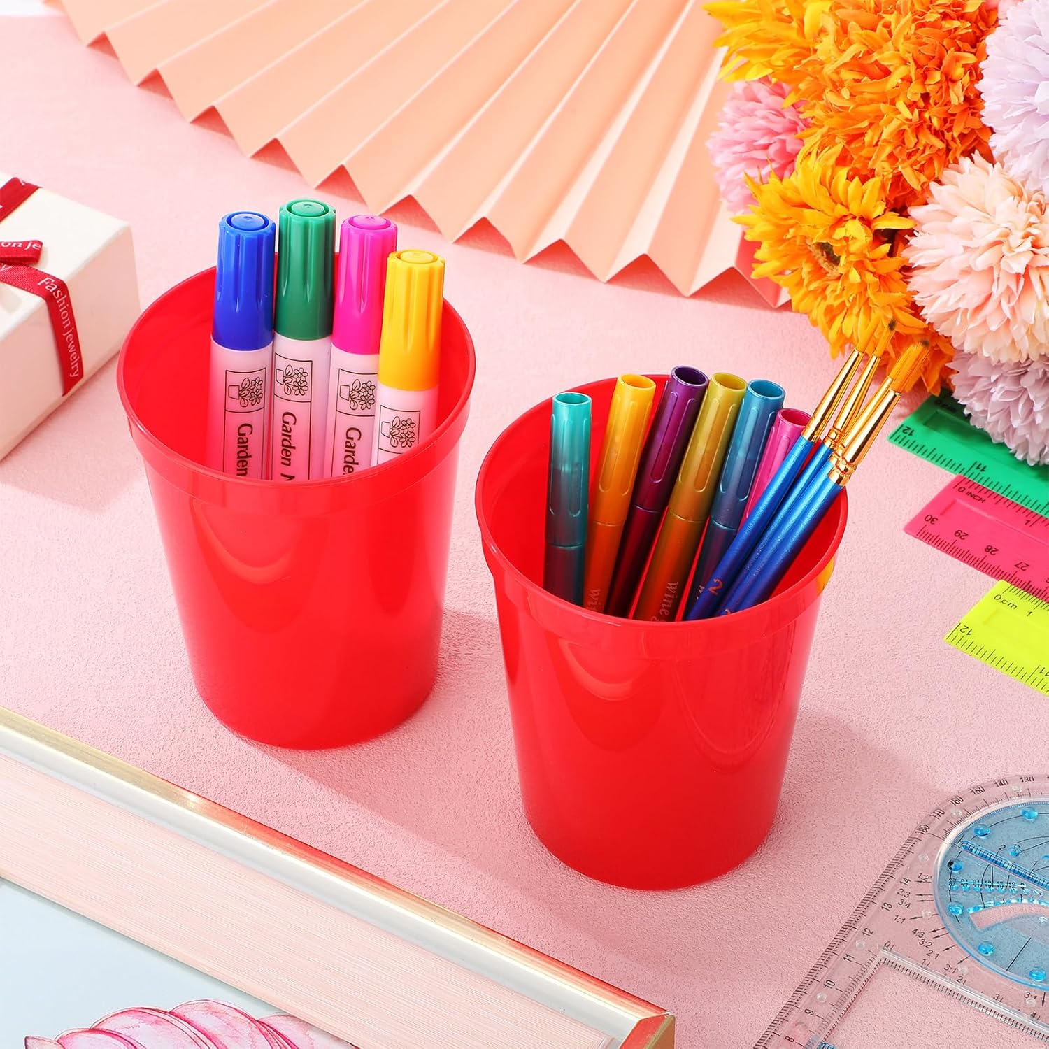 Yungyan 100 Pack 16 oz Plastic Stadium Cups Bulk Red Blank Reusable Cups Drink Tumblers for Christmas Birthday Party,Events Celebrations,DIY Projects,4.5 x 3.54 x 2.72 Inch