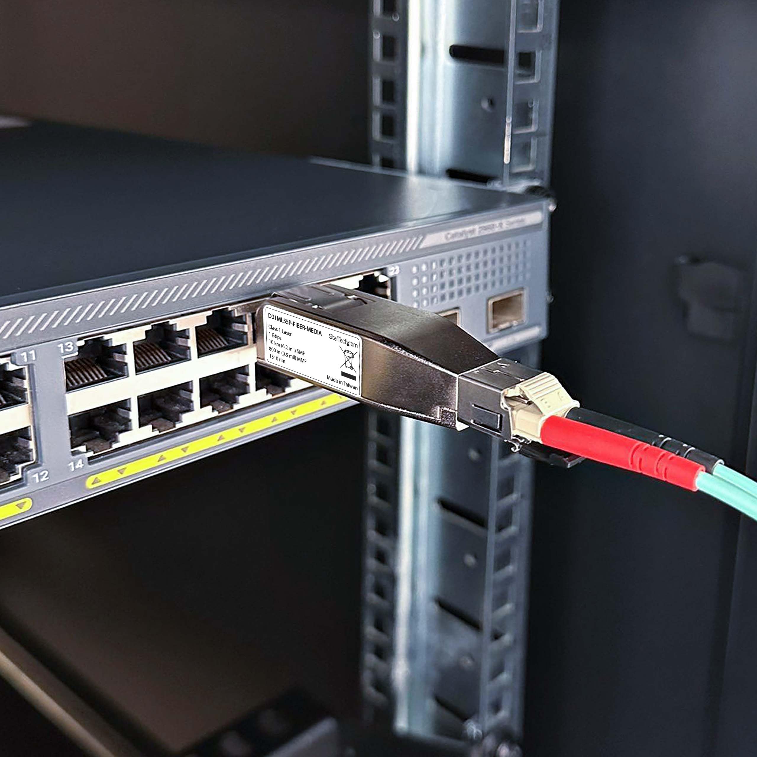 StarTech Convertisseur Fibre Gigabit vers RJ45 (D01ML55P-FIBER-MEDIA) | Media Ethernet, Monomode 10km, Multimode 800m, Micro Mini, PoE 802.3af, LC, IP20