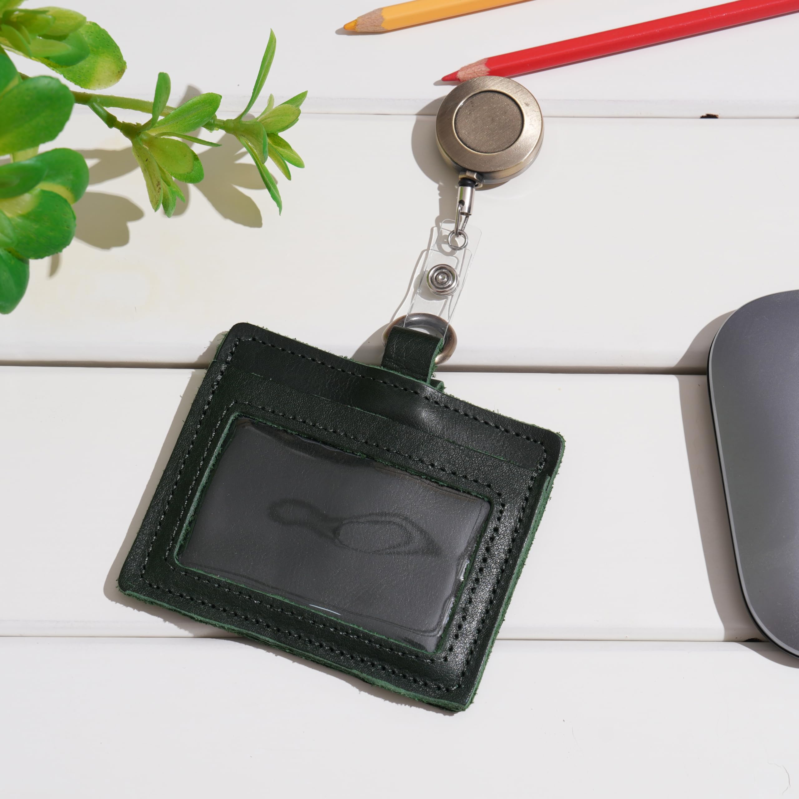 Wonderpool Leather Horizontal Badge Holder with Detachable Neck Lanyard and Retractable Badge Reel Clip - Image 3