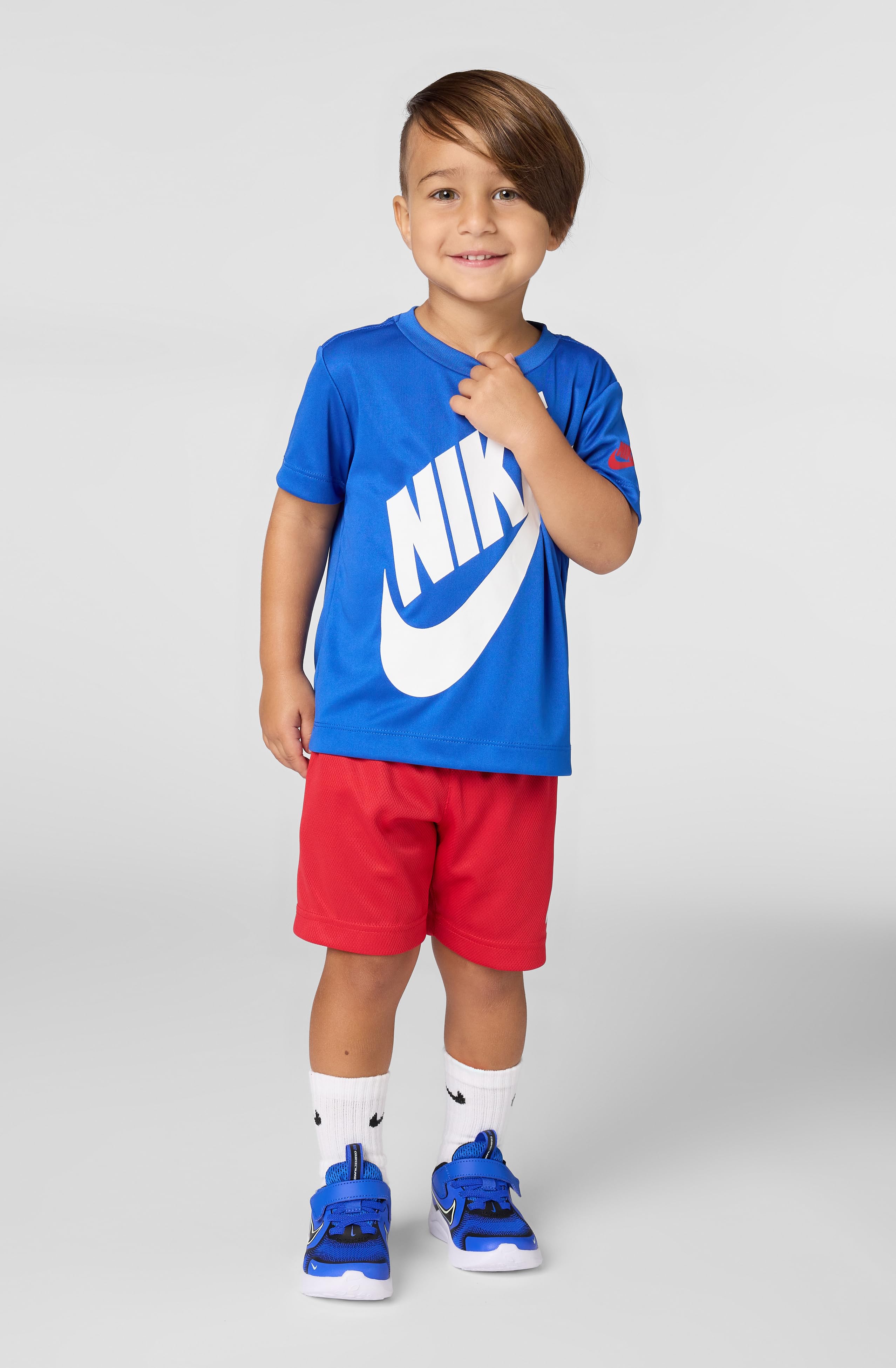 Amazon.com: Nike Dri-Fit Sportswear T-Shirt and Mesh Shorts