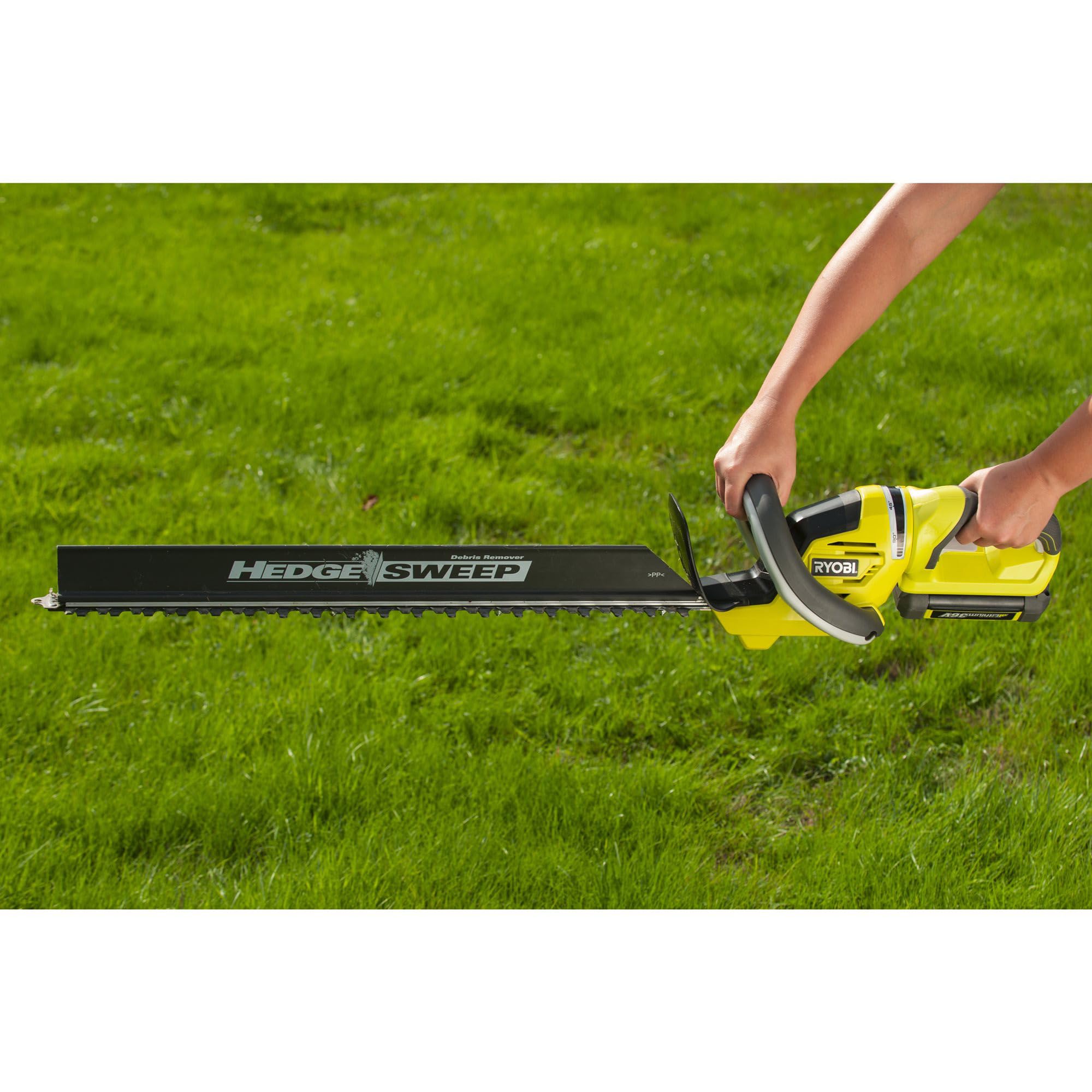 RYOBI RHT36C61R20S 36 V akumulatorowe nożyce do żywopłotu, zestaw z akumulatorem i ładowarką, długość noża 60 cm