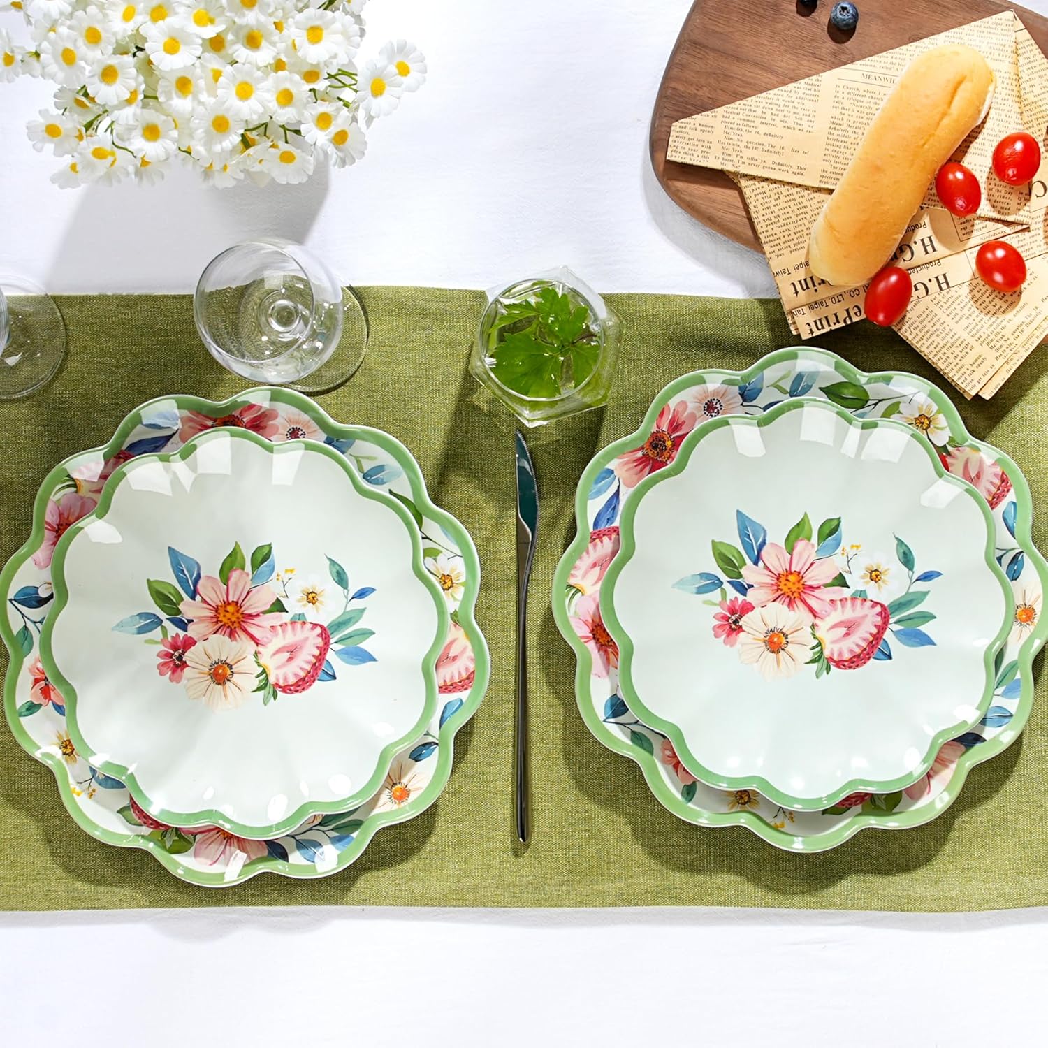 Unbreakable Melamine Plates Set of 8, 4 Large 11" & 4 Small 9" Plates, Lightweight RV/Dinner Plates, Strawberry Design, Dishwasher Safe