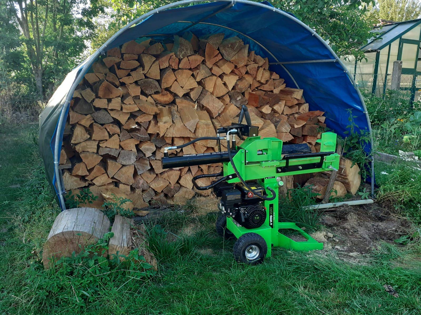 VITO - Fendeuse de Bûches Thermique 12 Tonnes 7 CV 5,2 kW Moteur Essence 208 cm³ Coupe Max 52 cm 3 Positions de Fente Usage Intensif Autonomie 2h30 Professionnel