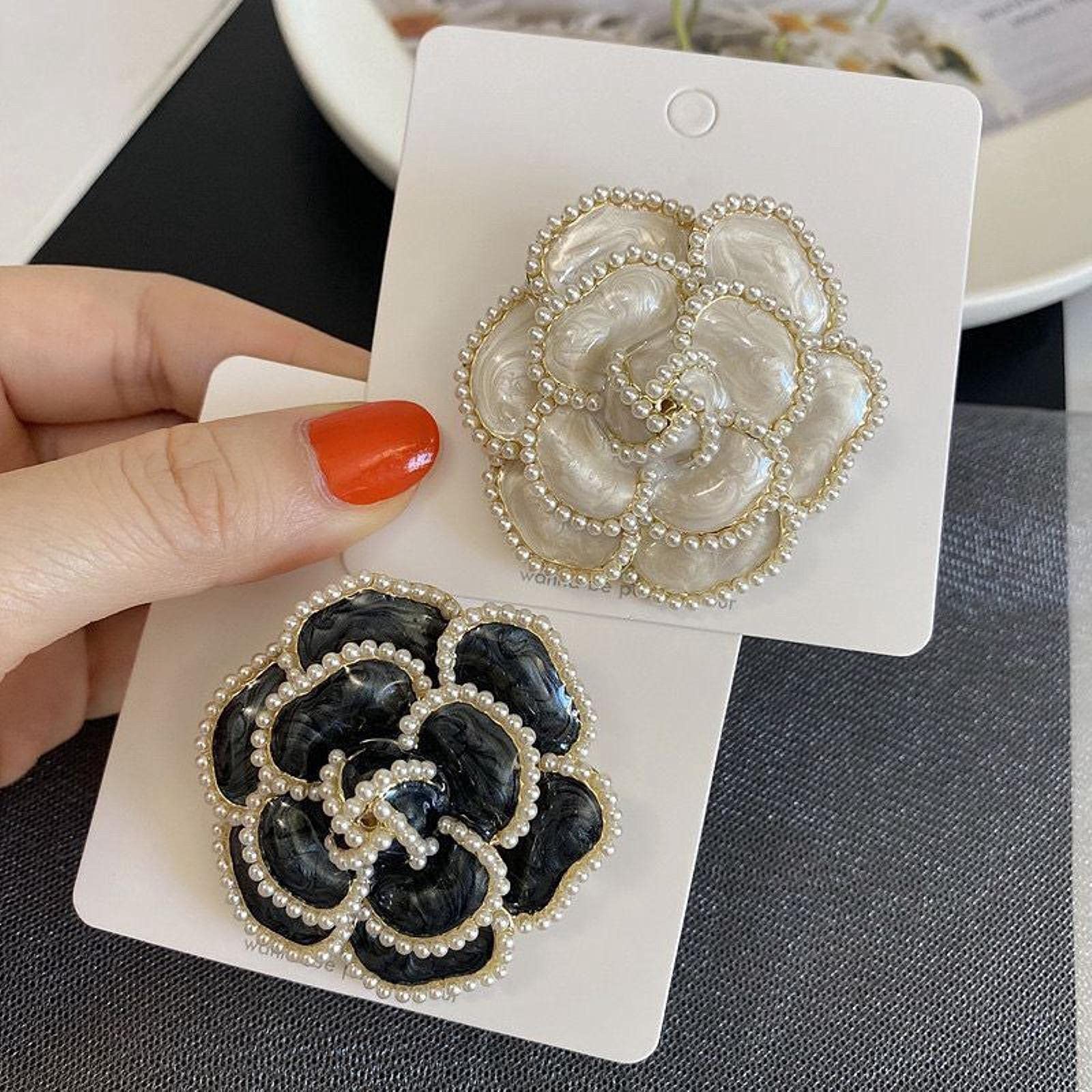 Lady Pins And Brooch Vintage Enamel Flower Crystal Rhinestone brooches Pin Brooch Pins Large Pearl broches for Women