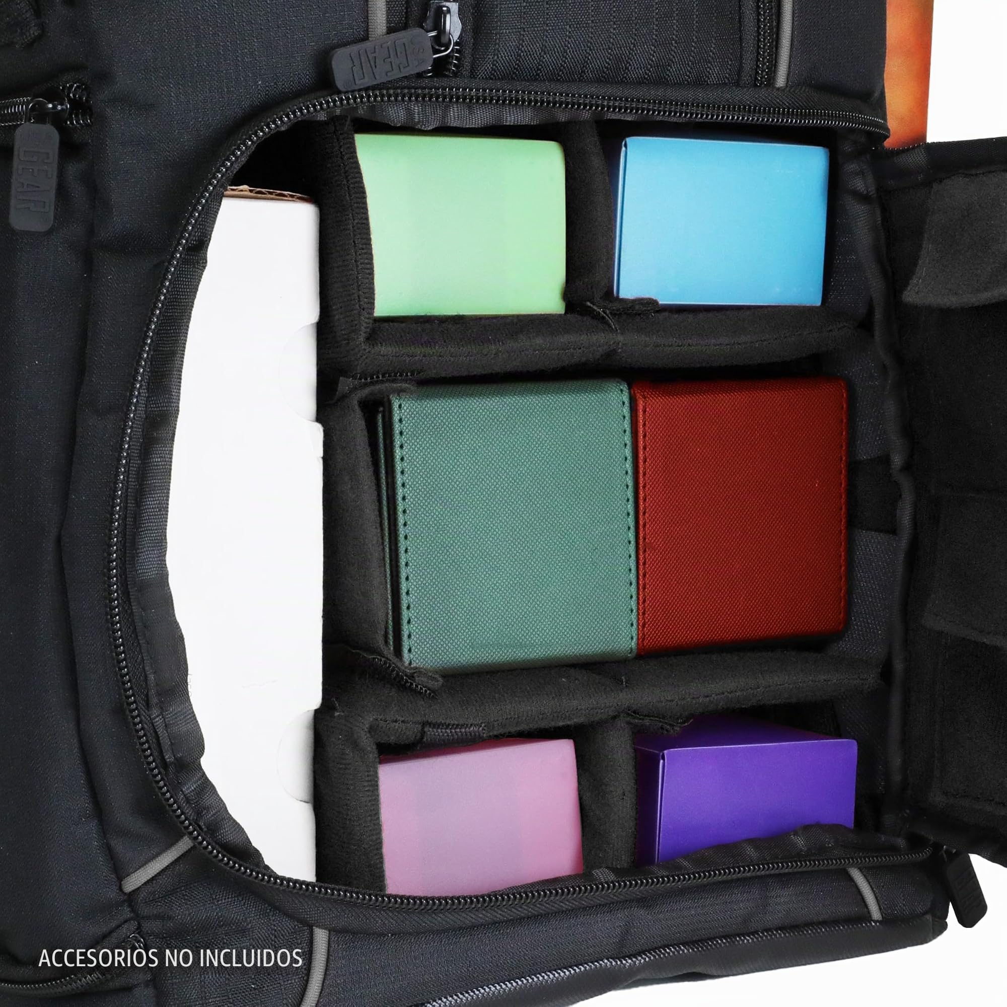 USA Gear Mochila MTG Compatible Con Mazos de Magic the Gathering, MTG y Más. Mochila TCG con Correas para El Hombro, Divisores Personalizables y Espacio para Carpeta (Negro)