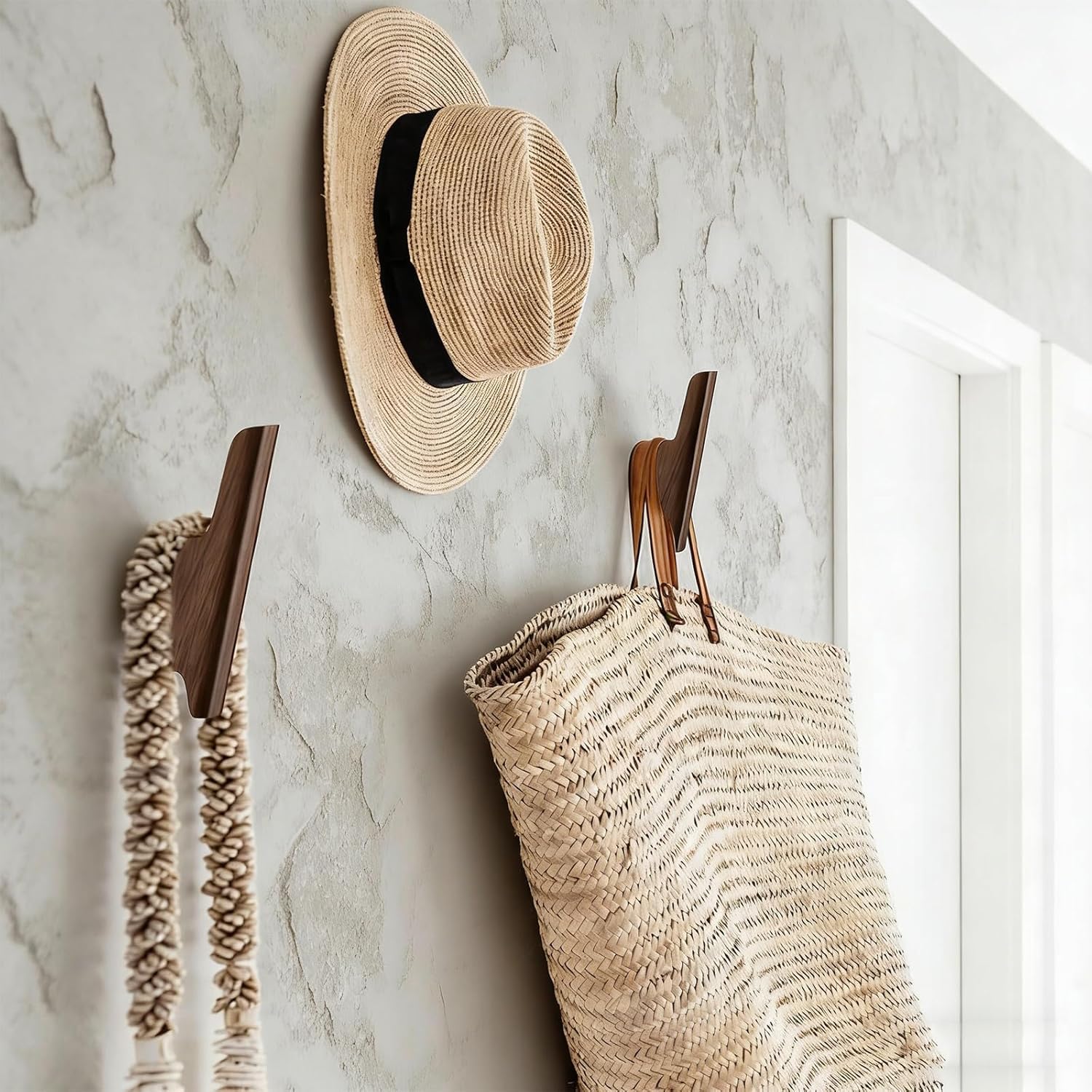 Perchero de Pared de Madera de Nogal, Juego de 4 Ganchos con Diseño de Pájaro, Colgadores Pared Robusto para Recibidor, Baño, Dormitorio, Incluye Accesorios de Montaje