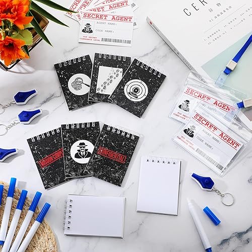 Miniatura 5 de Qilery 72 piezas de recuerdos de fiesta espía detective, incluyen mini cuadernos en espiral, linternas con llavero, bolígrafos de luz UV invisibles,