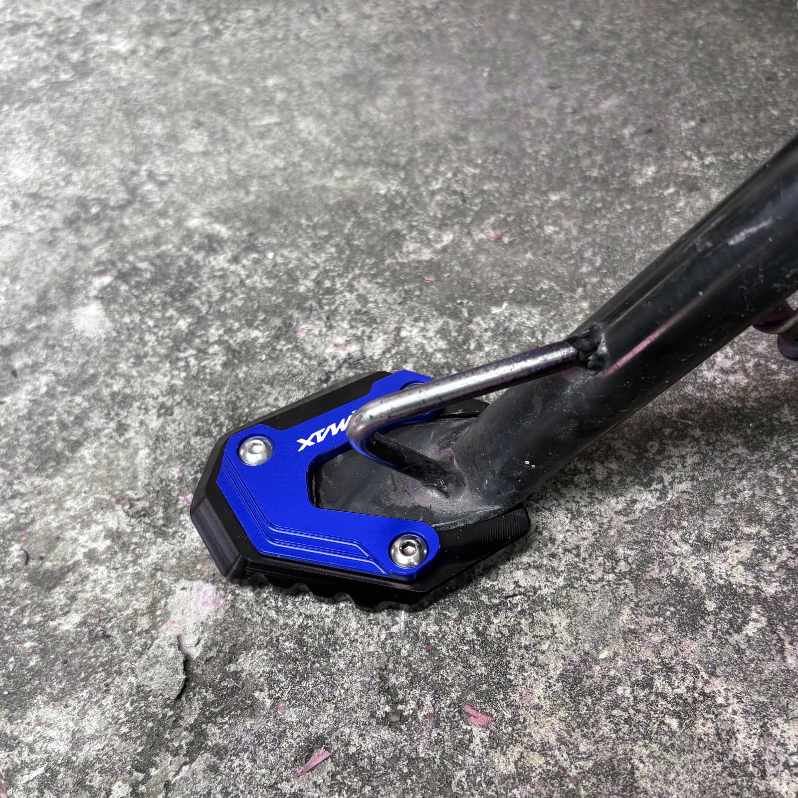 Per XMAX300 XMAX400 Xmax 125 XMAX250 2017-2026 Piastra di prolunga per cavalletto laterale in alluminio per moto Supporto di ingrandimento per cavalletto Accessorio (Blu)