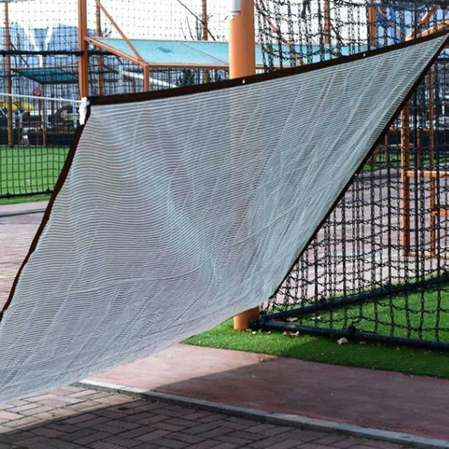 Odblaskowa tkanina chroniąca przed promieniowaniem UV, 3 x 6 m, srebrna plandeka z przelotkami, idealna do pergoli, szklarni, samochodów, roślin, domów dla psów i rozwiązań do pielęgnacji trawnika