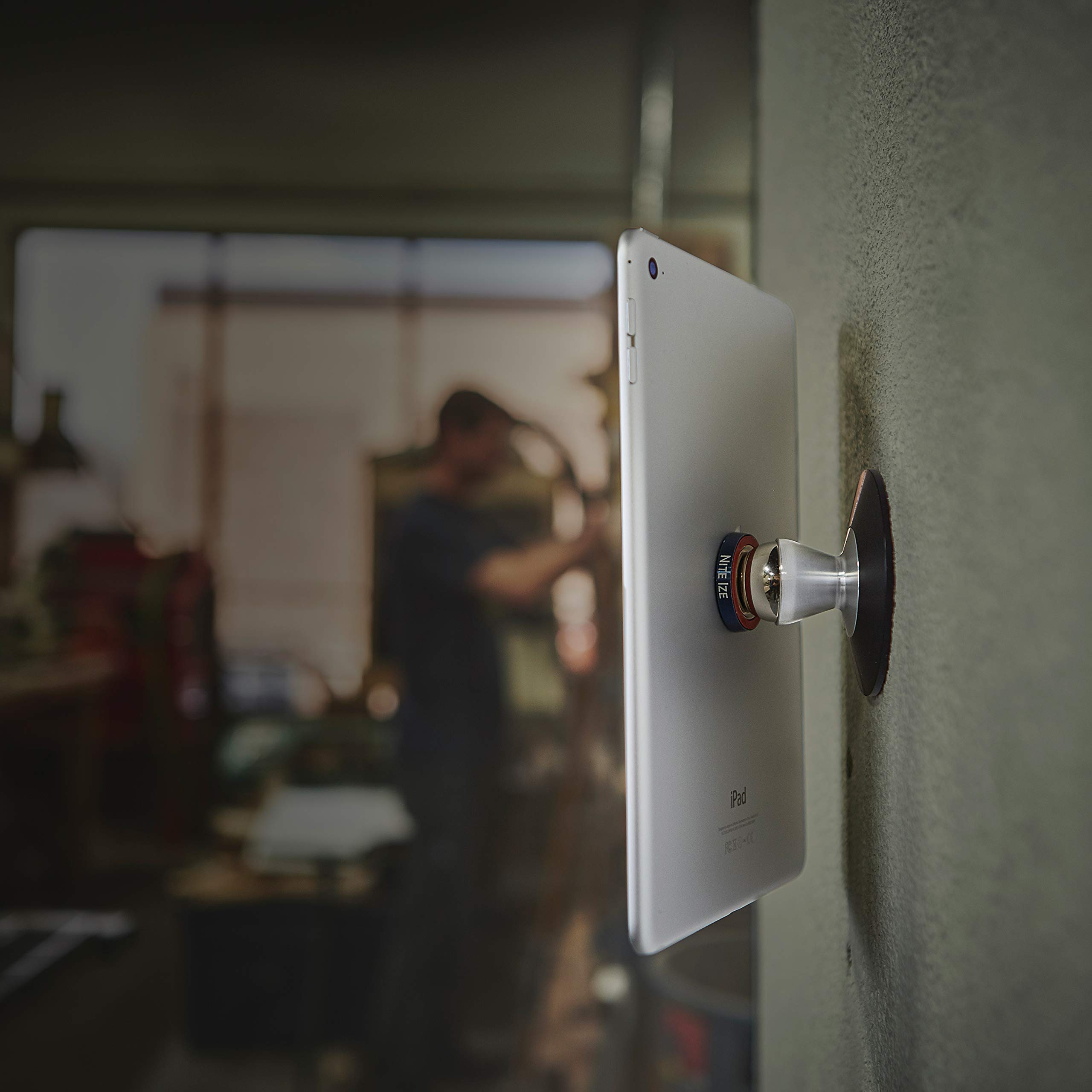 iPadアクセサリー STEELIE WALL MOUNT KIT FOR TABLETS Nite Ize Original Steelie Wall Mount Kit for Tablets