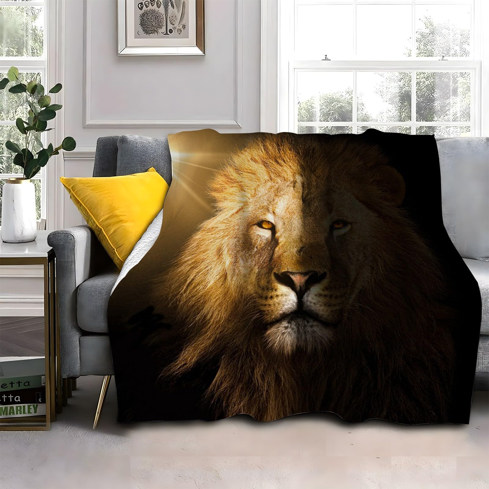 Brown Lion Blanket, Animals Throw Blanket, Thick Warm Fuzzy Washable Flannel Blanket for Sofa, Chair, Car, Lap, Pets, excellent gift (30"x40")