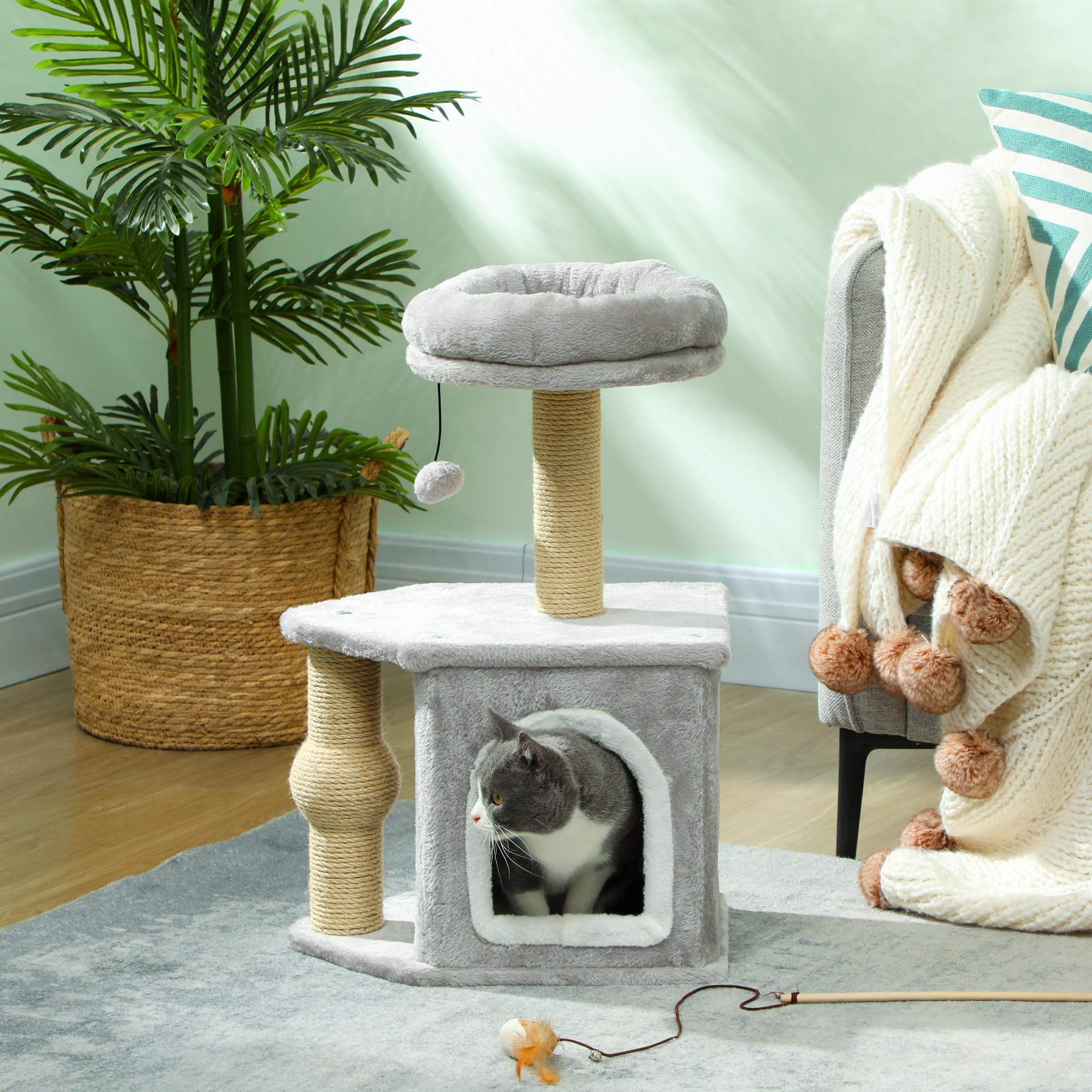 PawHut Arbre à Chat, Tour de Jeux pour Chats, Hauteur de 66 cm, avec poteaux à griffer en Jute, lit Maison pour Chat, Plateforme, Balle de Jeu, Gris Clair