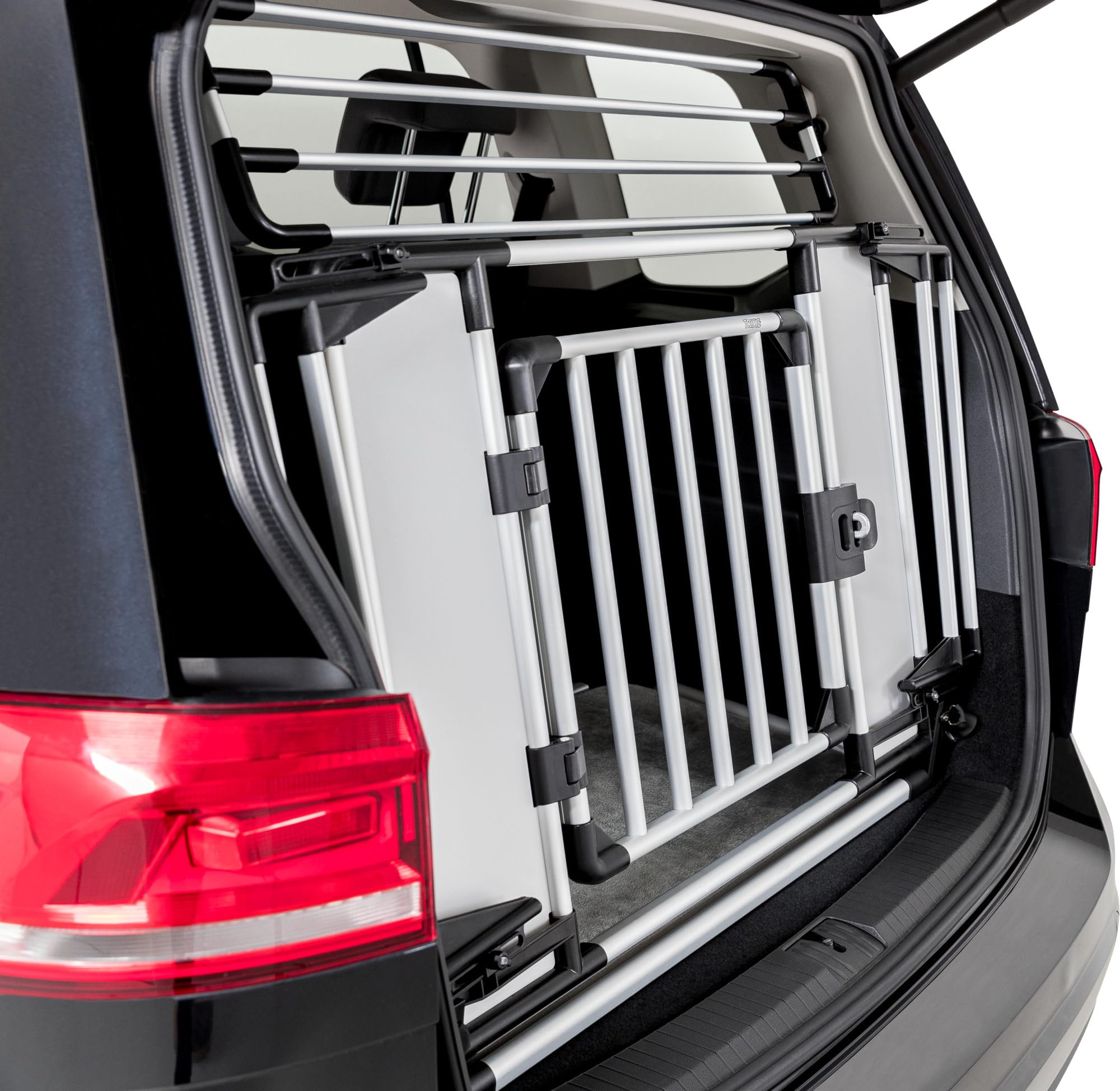 Trixie Höhenerweiterung für das Universal-Heckgitter 13201 - optimal für hohe Kofferräume wie bei Vans und SUVs - stufenlos Verstellbarer Winkel - Aluminium-Kunststoff - 92 × 27 × 4 cm - 13202