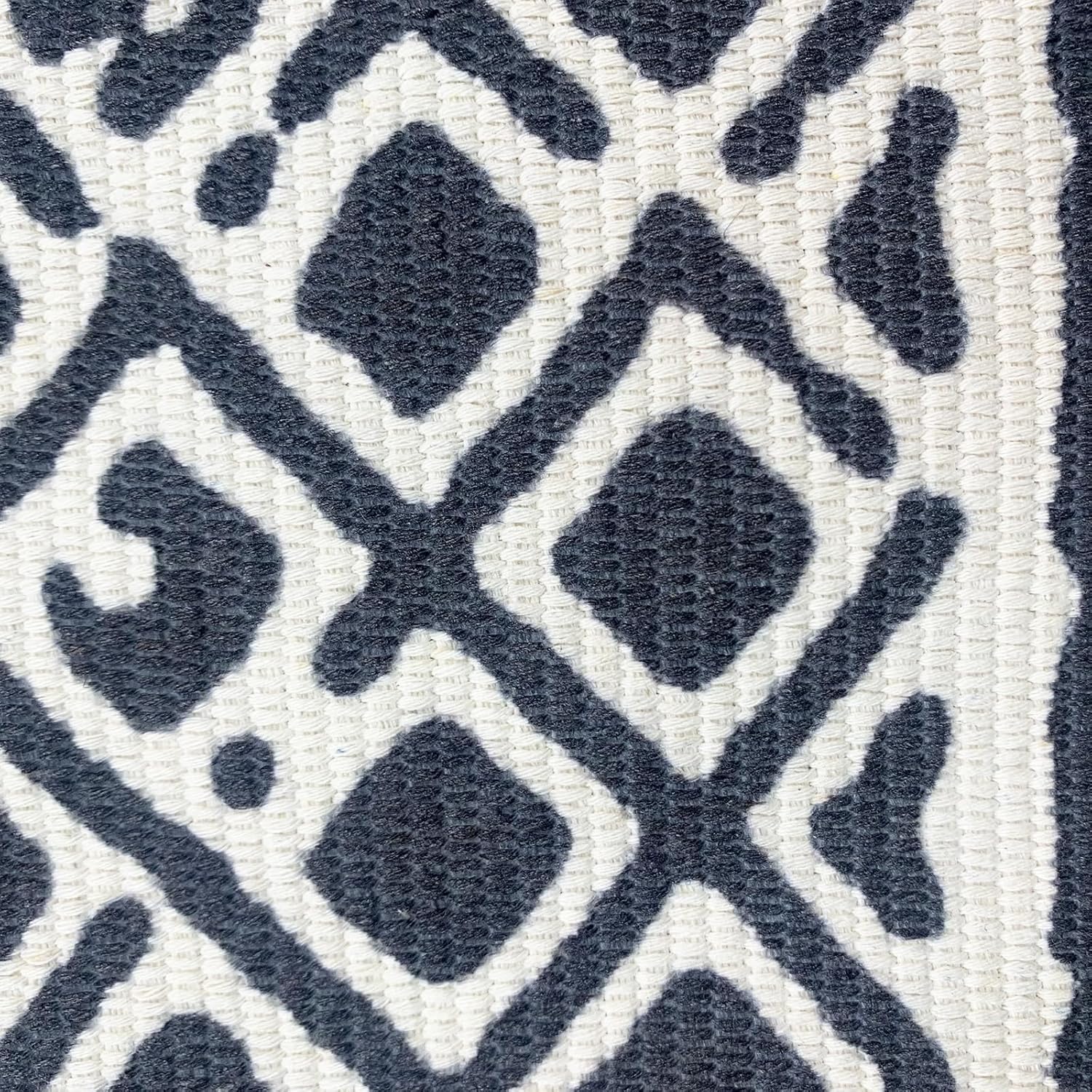 USTIDE Grand tapis bohème en coton tissé à la main avec pompons - Motif géométrique tribal - Pour salon, chambre à coucher, buanderie, cour - Noir et crème - 160 x 230 cm