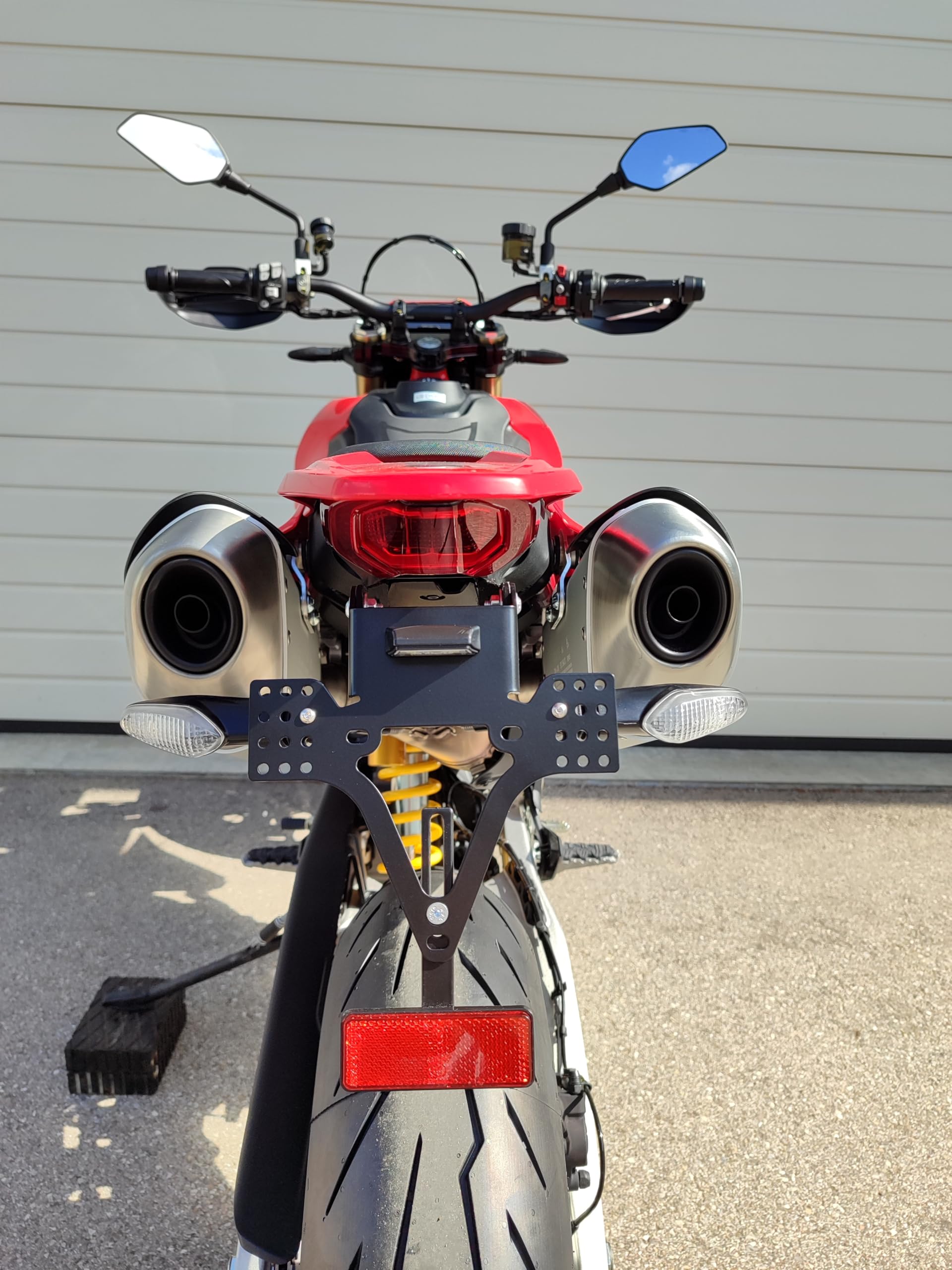 kurzer Kennzeichenhalter für Ducati 698 Hypermotard RVE Mono Heckumbau Kennzeichenhalter kurz Tail Tidy Supermoto Motard kurzes Heck für Ducati OEM Blinker