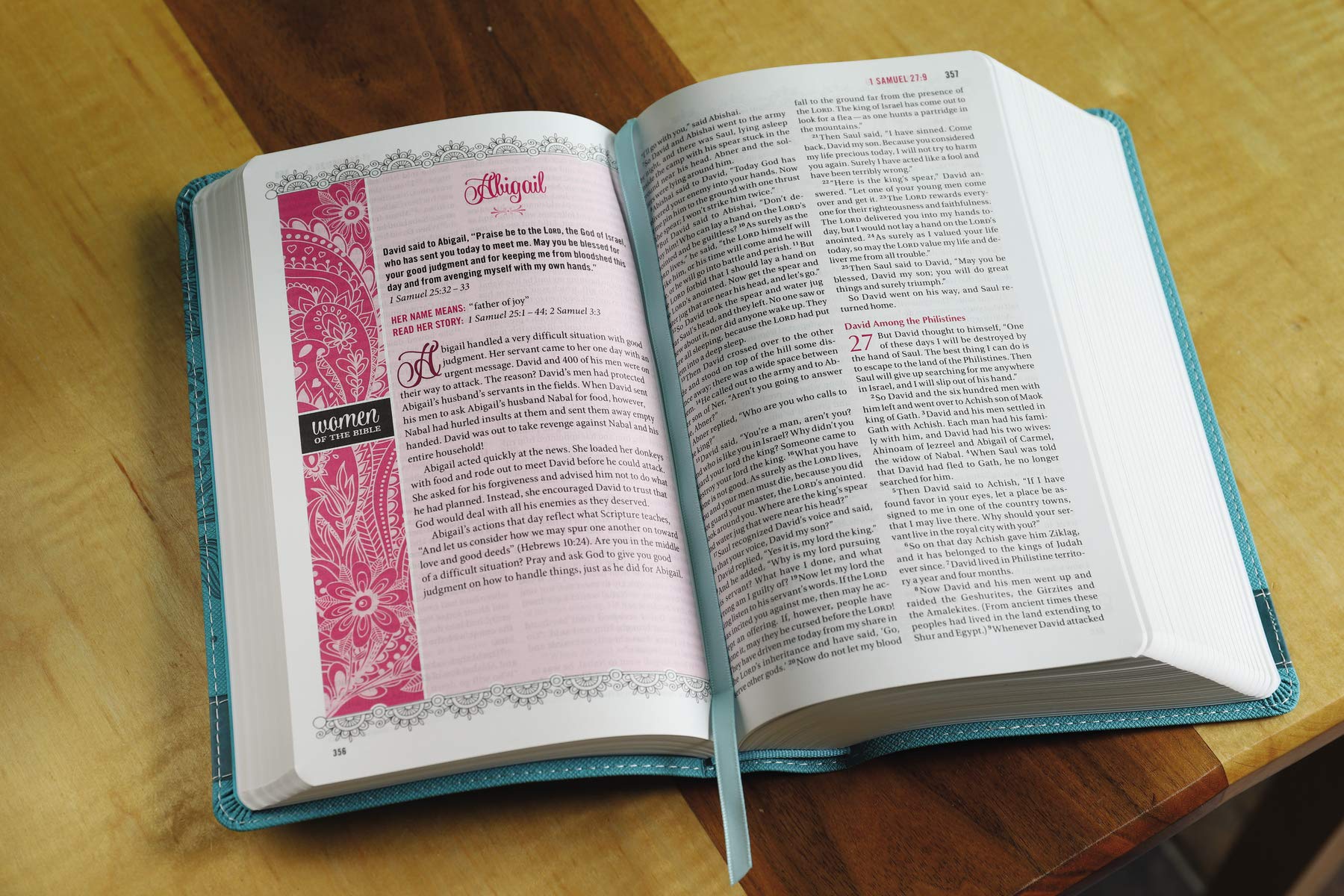 NIV, Bible for Teen Girls, Leathersoft, Blue: Growing in Faith, Hope, and Love – The Perfect Christian Faith Gift for Your Teenage Girl, Age 13-18