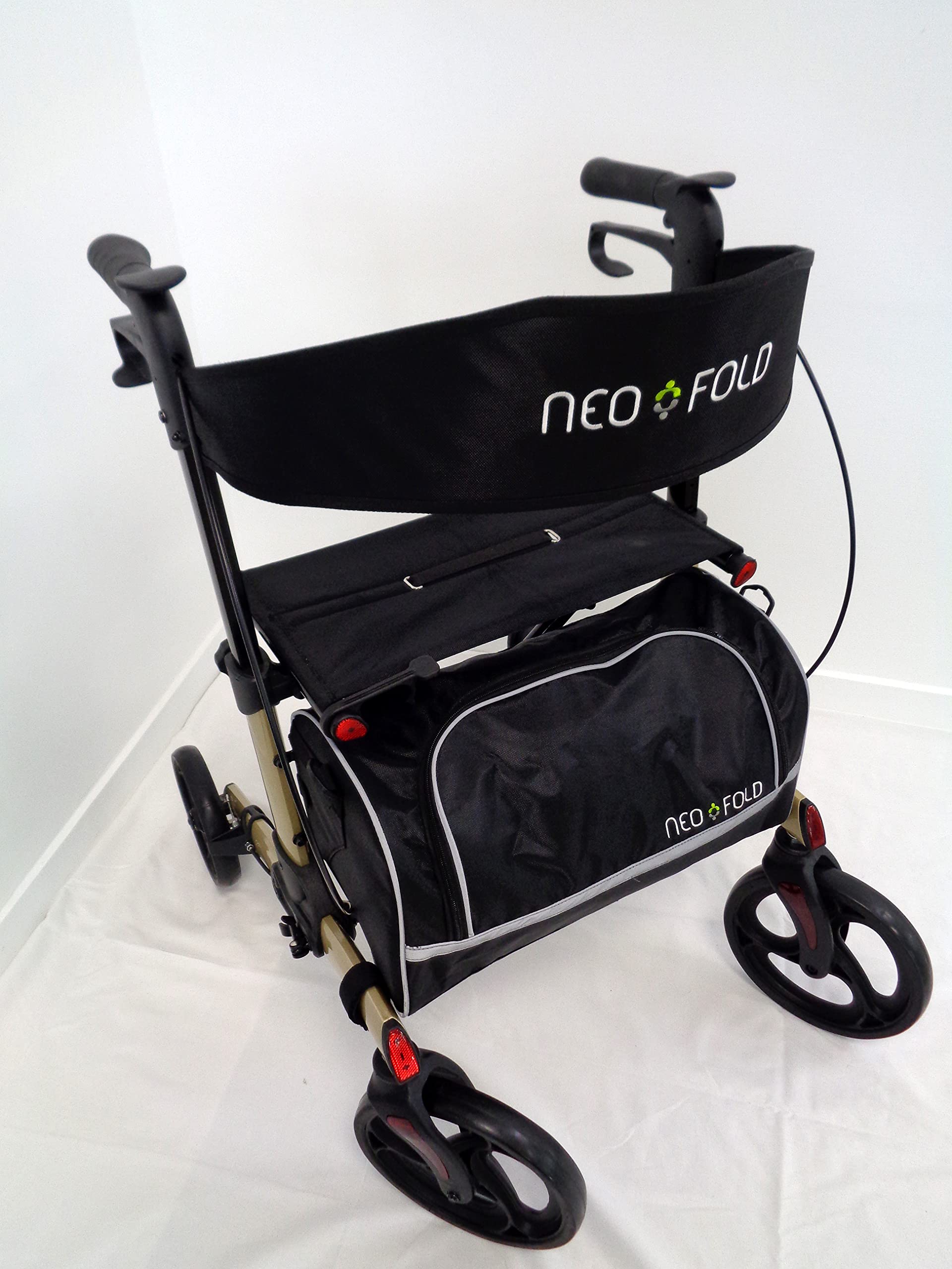 Identidades, Rollator Neo Fold Evolution, Respaldo Cómodo, Bolsa Incluida, Frenos Eficientes, Maniobable y Estable, Ruedas Anchas, Plegable con Válvula de Seguridad, Ligero, Transportable Color