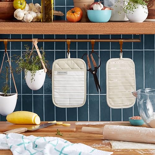 Miniatura 2 de KitchenAid Albany Juego de 2 Agarraderas para Ollas, Milkshake, 7"x10"