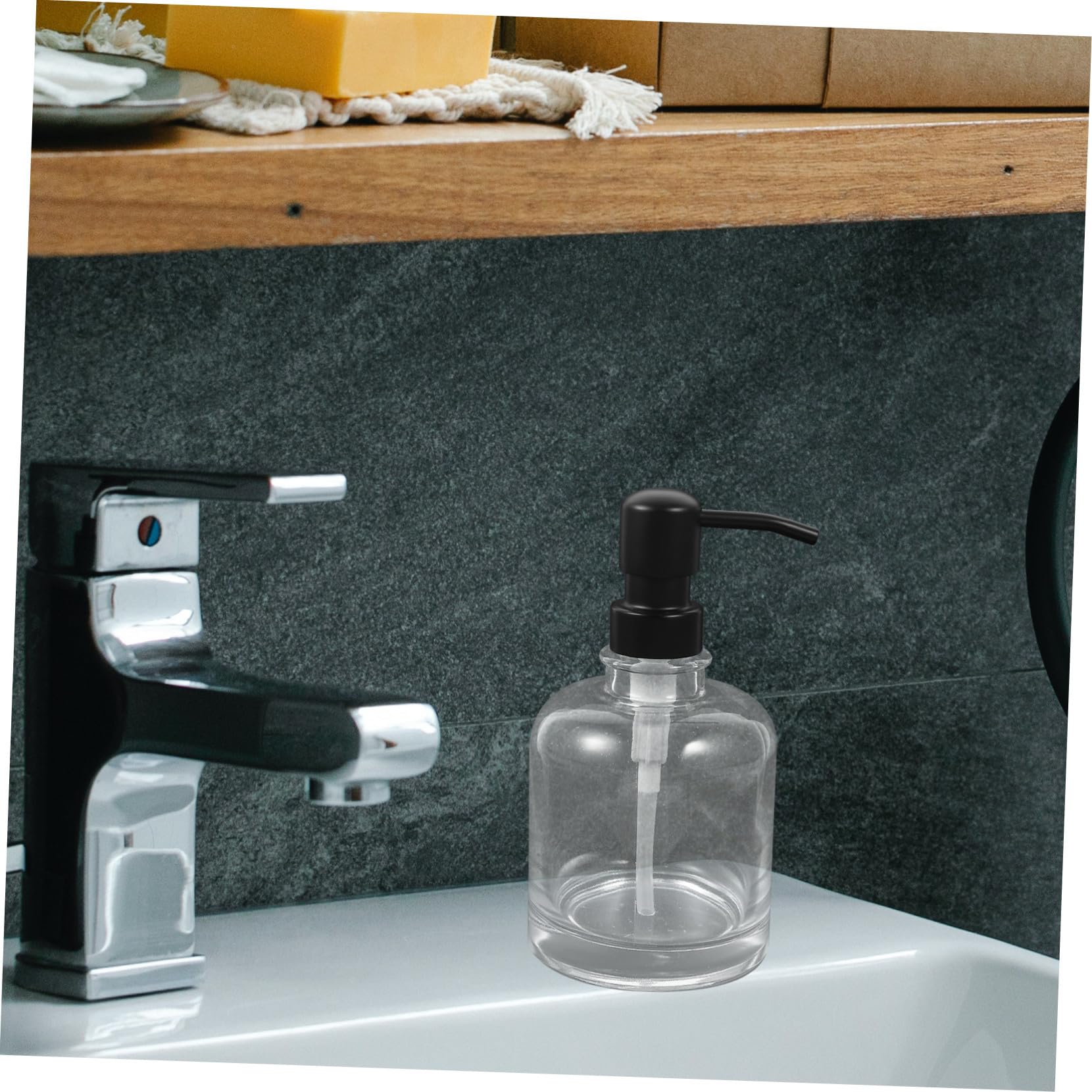 Dispensador de Champú de Vidrio con Bomba, 2 Botellas de 12 Oz | Bomba de Acero Inoxidable, Reutilizable y Portátil, para Baño y Oficina, Diseño Simple
