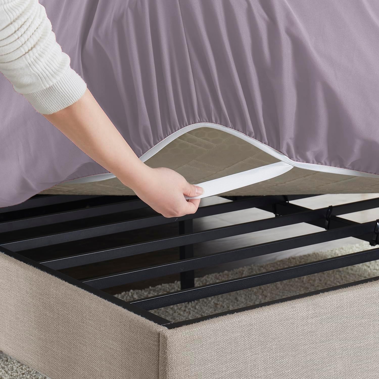 Hearth & Harbor Extra Deep Pocket King Fitted Sheet - Fits 18 to 24 Inch Mattress – Ultra Soft 1800 Microfiber, Wrinkle-Free & Breathable – Hotel Luxury Fitted Sheet Only, Dusty Purple