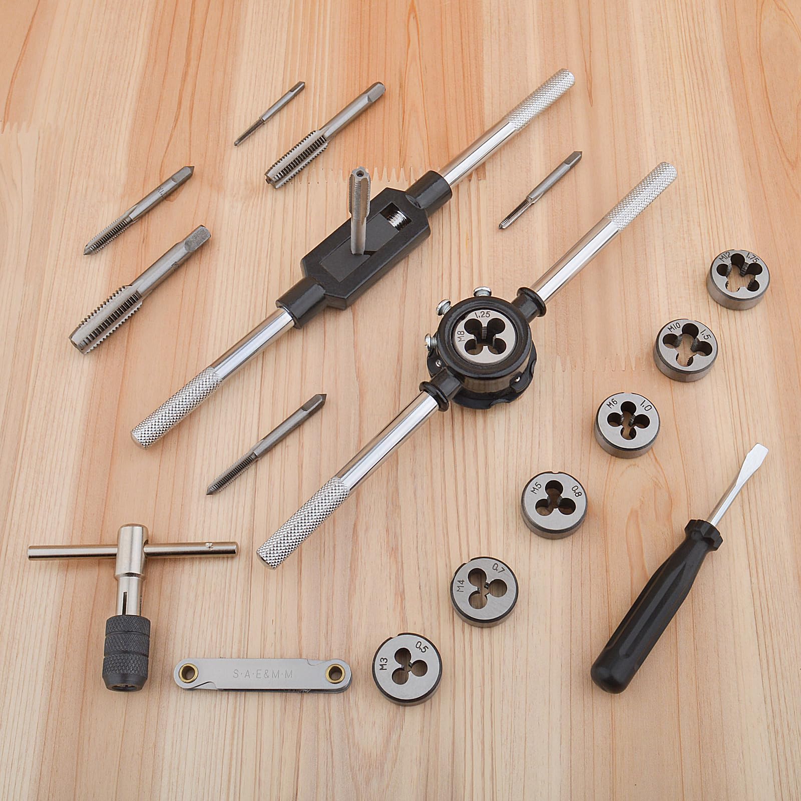 Cl&eacute;s Plates BSF "British Standard Fine