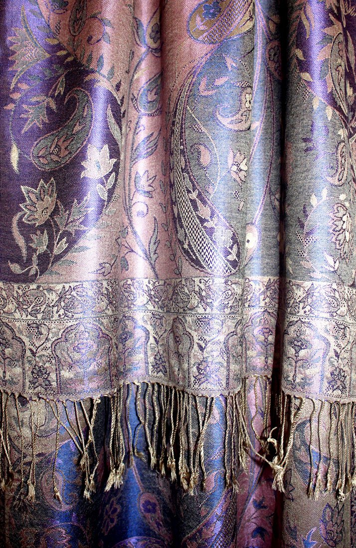 LORENZO CANA Pashmina pour la femme - écharpe de 100% soie avec les mesures de 70 x 190 cm - fait à la main – souple élégant en violet rose bleu ciel