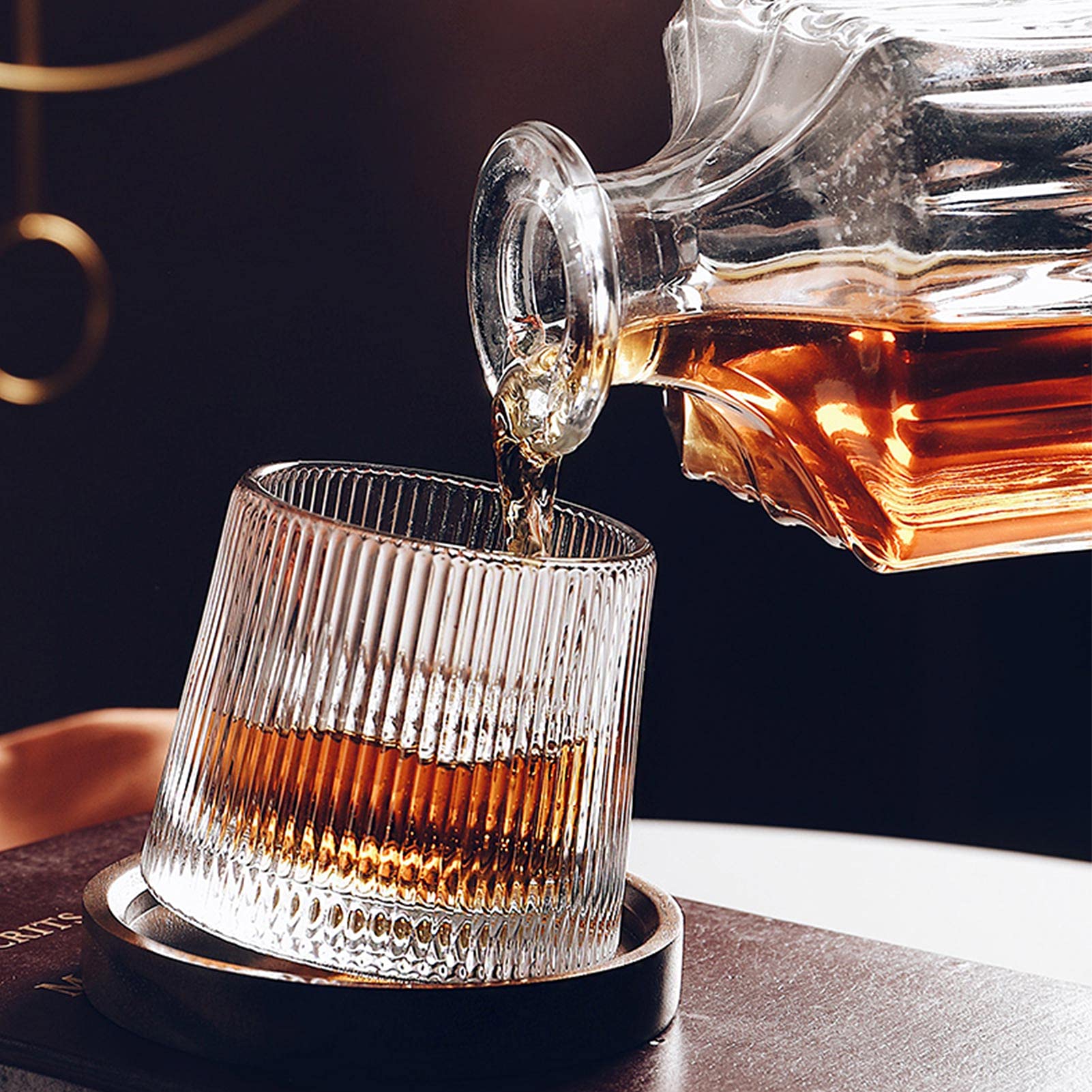Lot De 2 Verres à Whisky Cristal Rotatifs 360° – Design Wedge Sphérique Texture Glaciaire – DAWNTREES