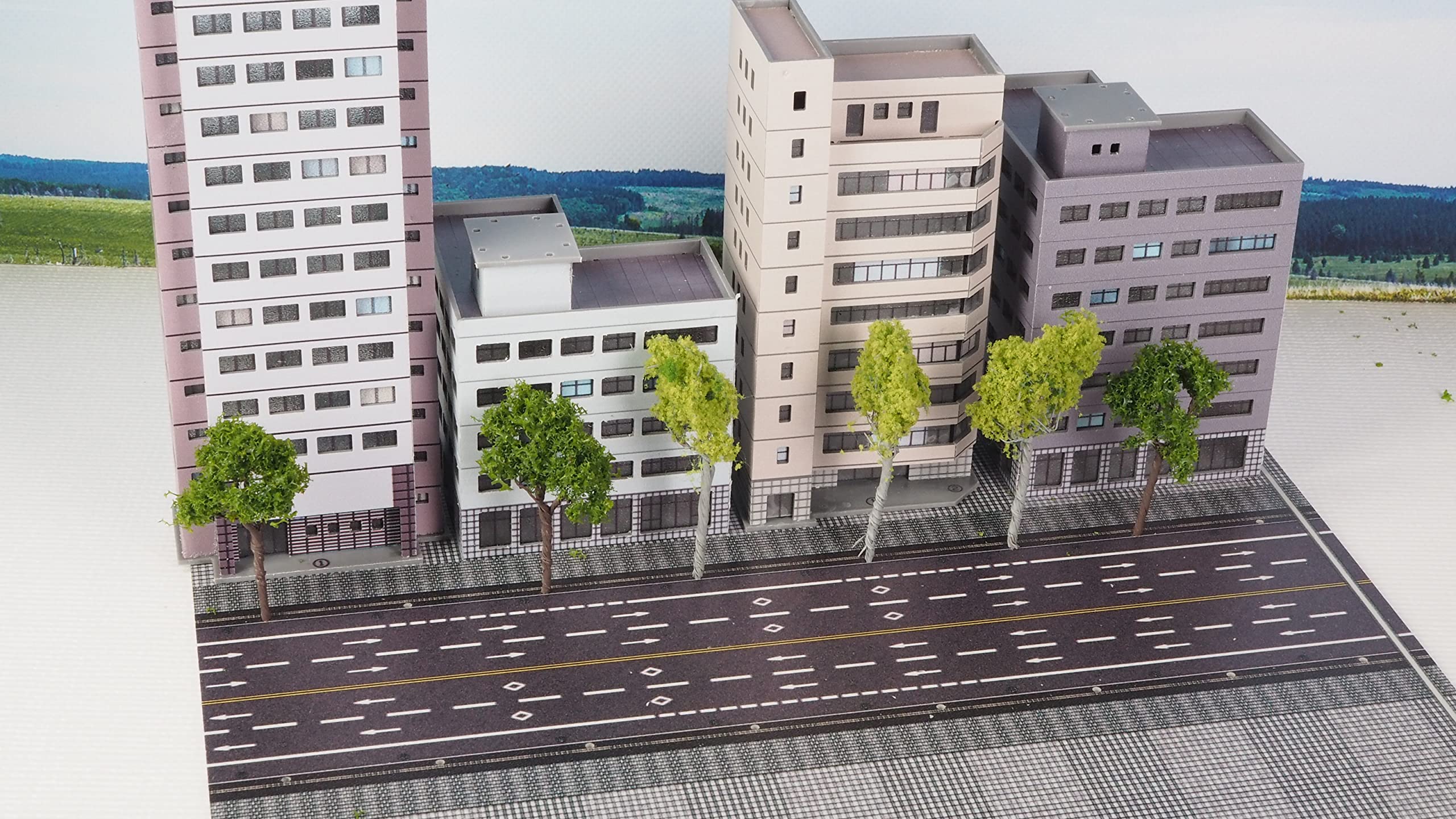 Amazon | 【Good in three directions】1/300 模型 建物 鉄道模型