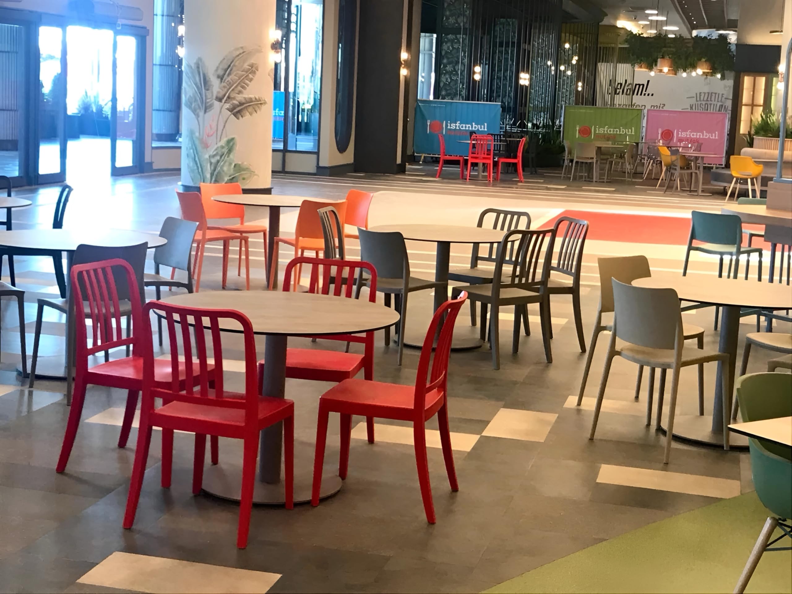 PAPATYA Varia-S 1er-Set Designer- Kunststoffstuhl, 200 kg belastbar, Gartenstuhl, wetterfester Balkonstuhl, Terrassenstuhl, Hotelstühle, Restaurantstühle, Stapelstuhl (Hellgrau)