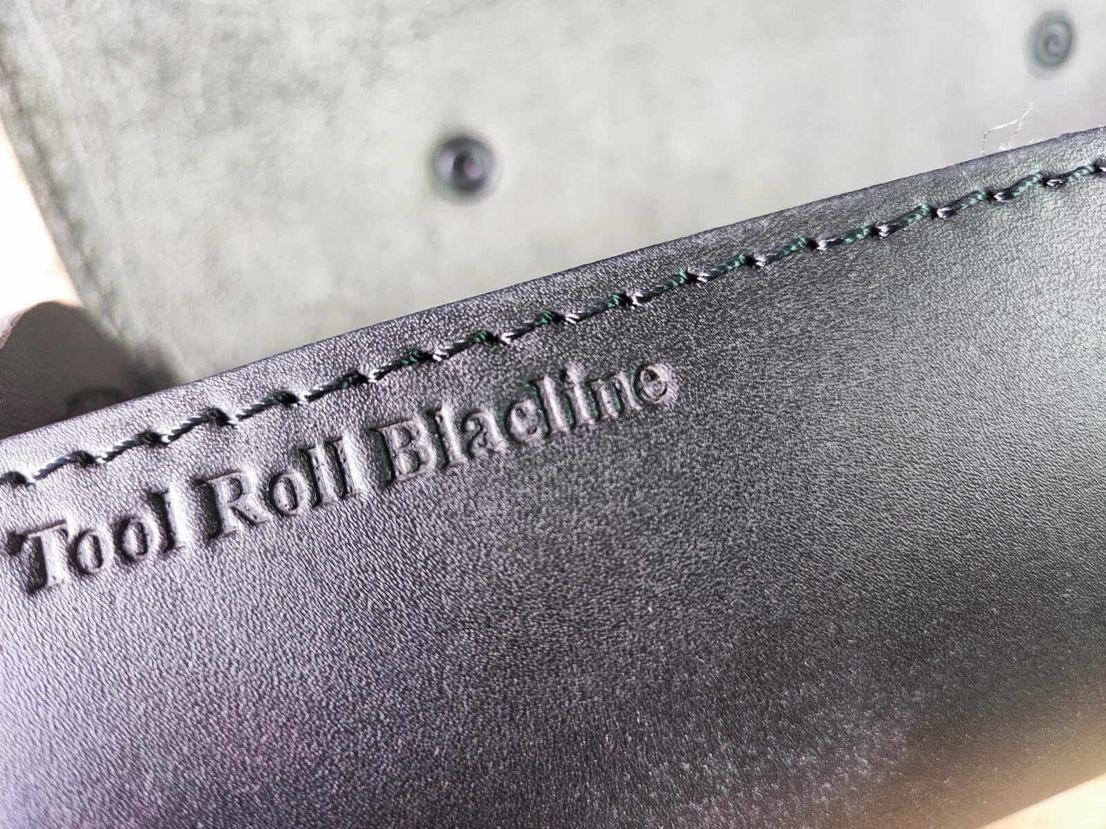 Tool Blackline Werkzeugrolle kompatibel mit Harley Davidson Chopper Reisekoffer Lederrolle Werkzeugrolle Hot Rod HD Koffer Sissybar Gepäckrolle Motorradkoffer schwarz