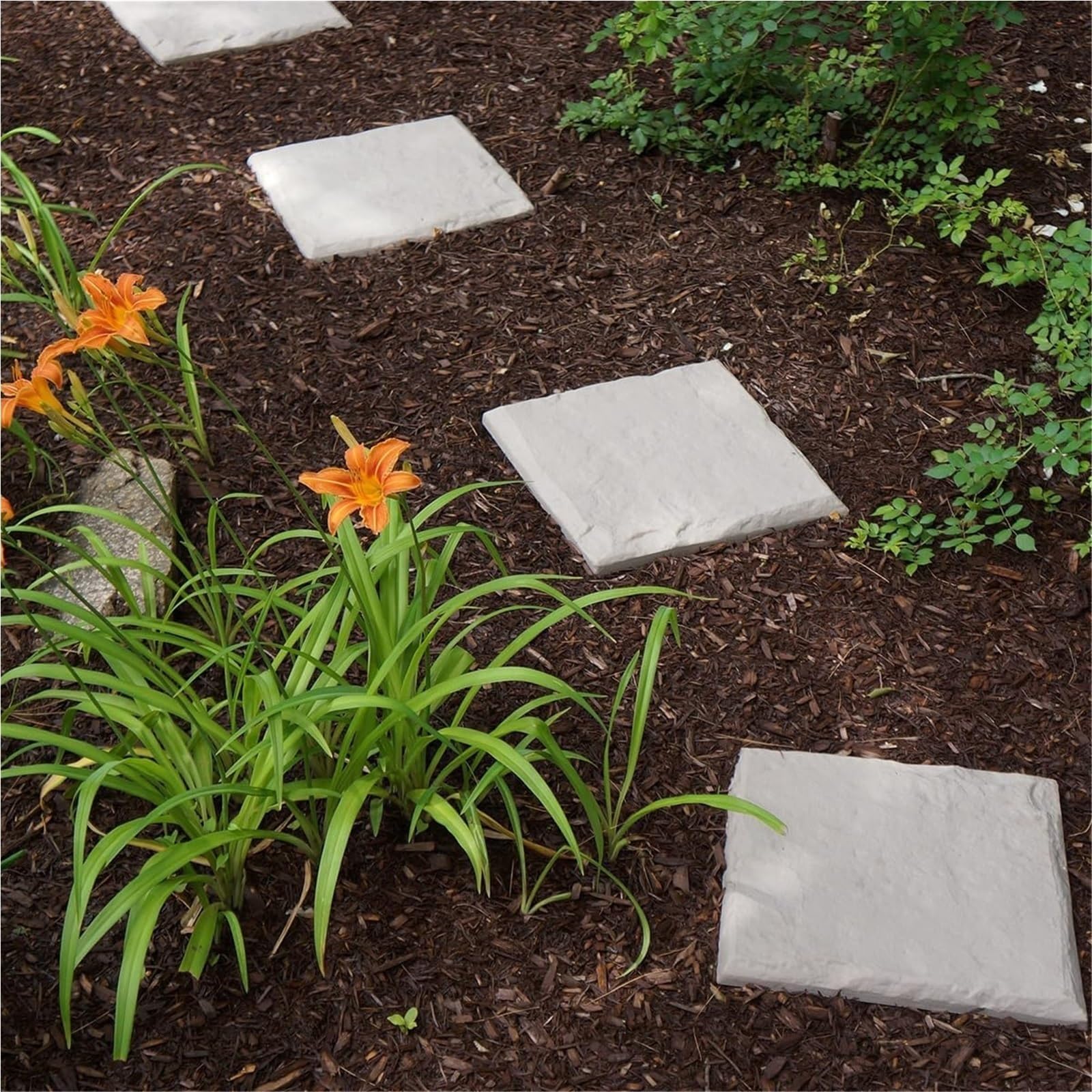 Dalles de pas japonais résistantes aux intempéries for allées, pavés en résine durable de 40 cm avec piquets, à enfoncer dans le sol for allées, pelouses et jardins.