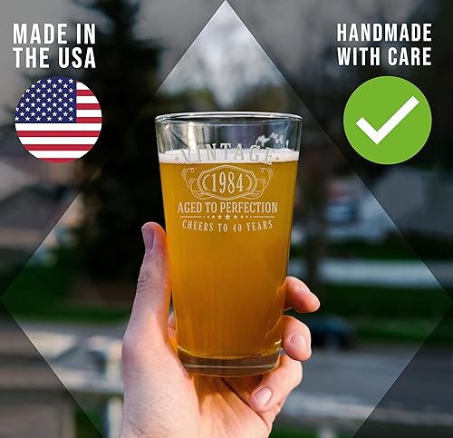 Miniatura 5 de Taza de vidrio para beber cerveza vintage de 16 onzas grabadas de 16 onzas, regalos de feliz cumpleaños 40 para hombres y mujeres, saludos a la