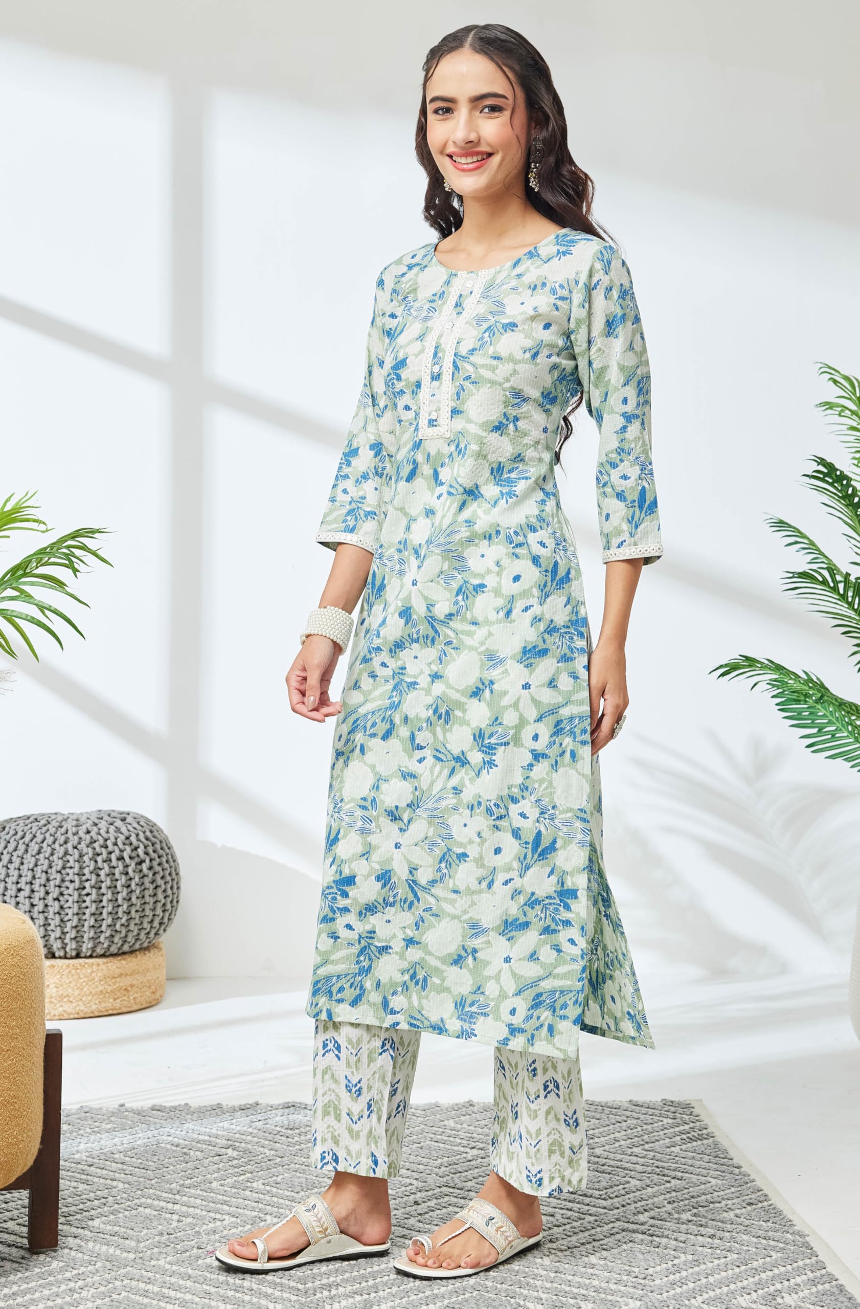 Janasya Women's Sage Green Pure Cotton Yoke Embellished Floral Printed Straight Kurta With Pant Set product image 5