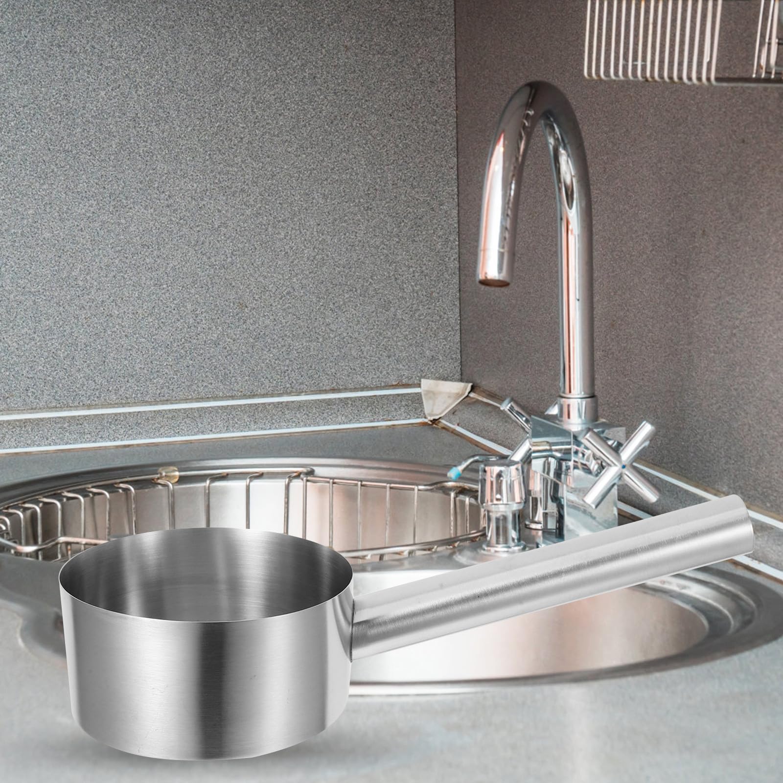 NUOBESTY cucharón de sopa de acero inoxidable con asa ergonómica, capacidad grande, utensilio para lavar cabello y uso en jardín