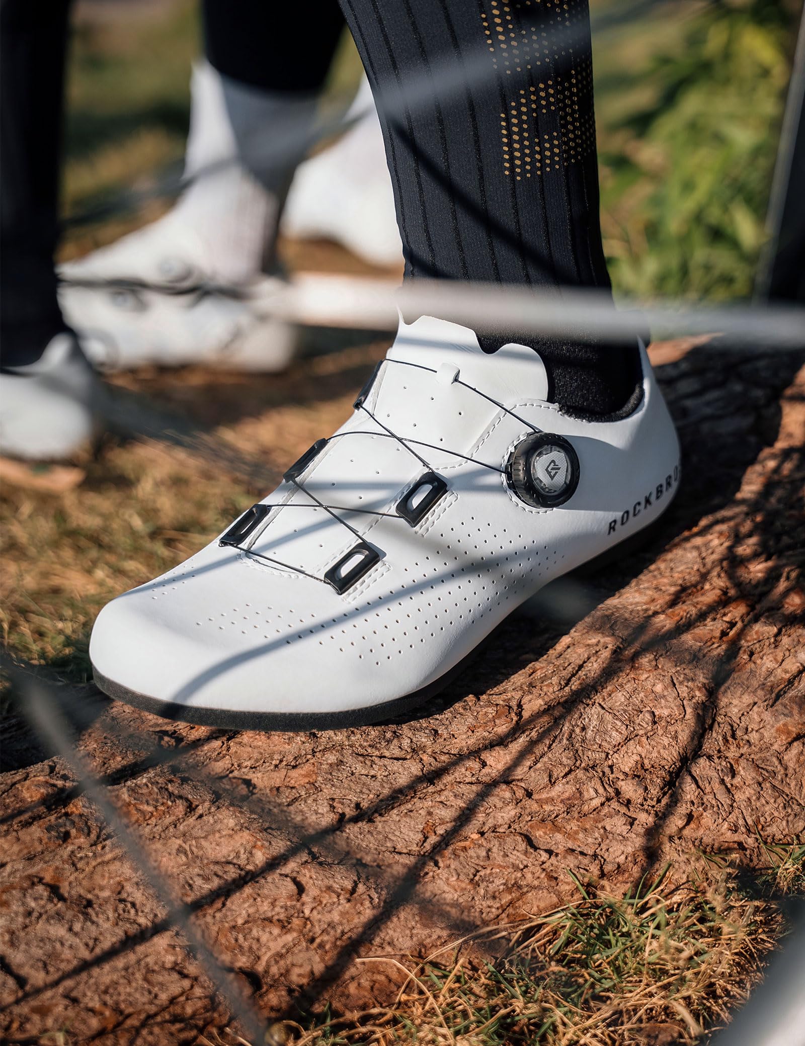 ROCKBROS Fahrradschuhe Herren Damen Rennrad & MTB, Atmungsaktive Radschuhe mit Drehverschluss, rutschfeste Gummisohle, Unisex Mountainbike & Indoor Cycling Schuhe, Weiß 39–46