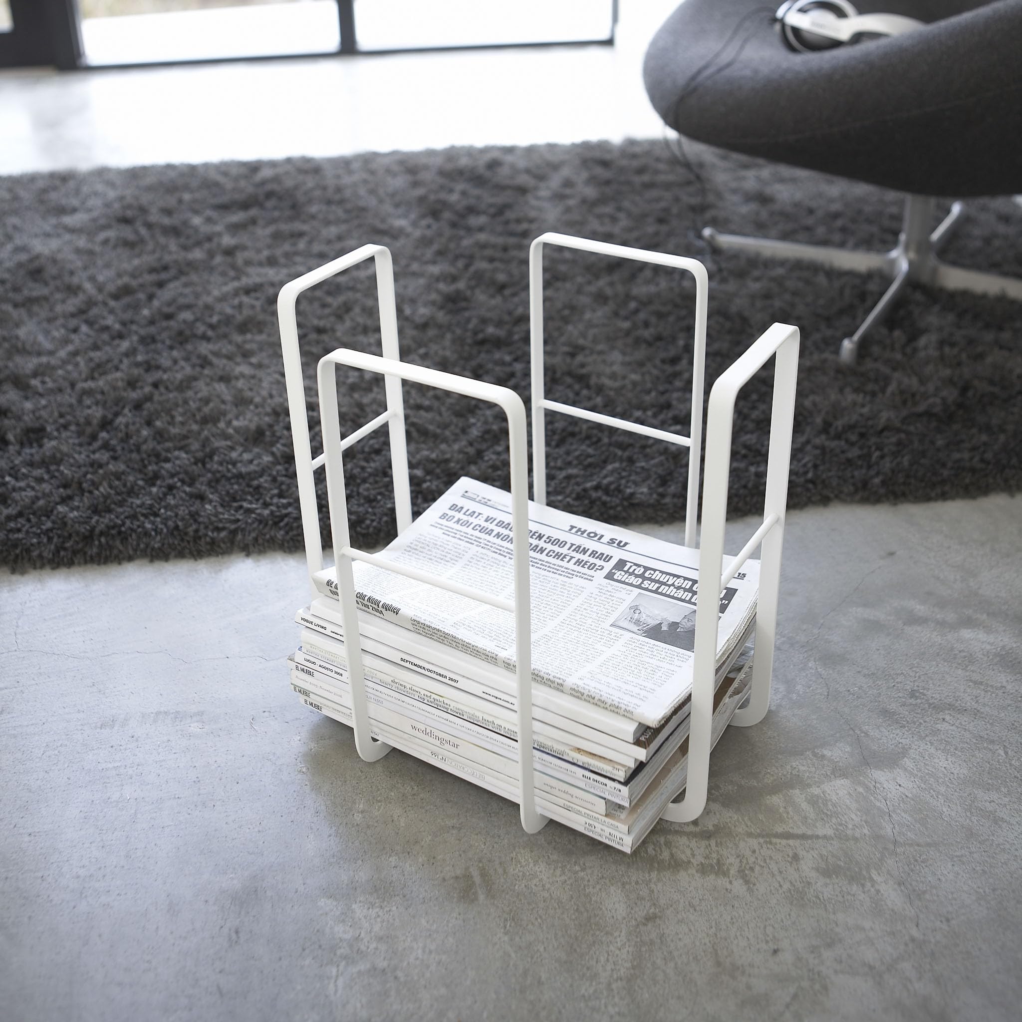 YAMAZAKI 6471 TOWER News Paper Rack, white, Steel, 35 x 28 x 35 cm
