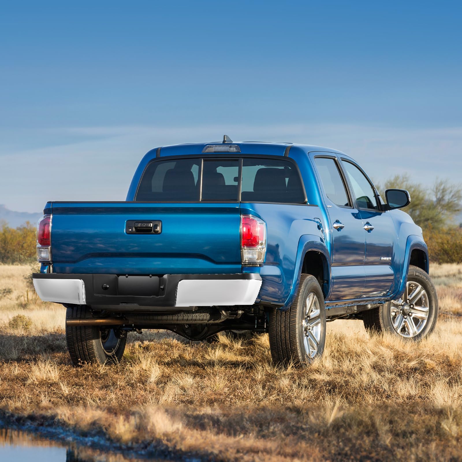 VEVOR Pare-Chocs Arrière, Compatible avec Ford F250/Ford F350 Super Duty 2008-2016, en Acier, avec Éclairage de Plaque d'Immatriculation et Marchepied, Pièce de Remplacement Automobile pour FO1103148
