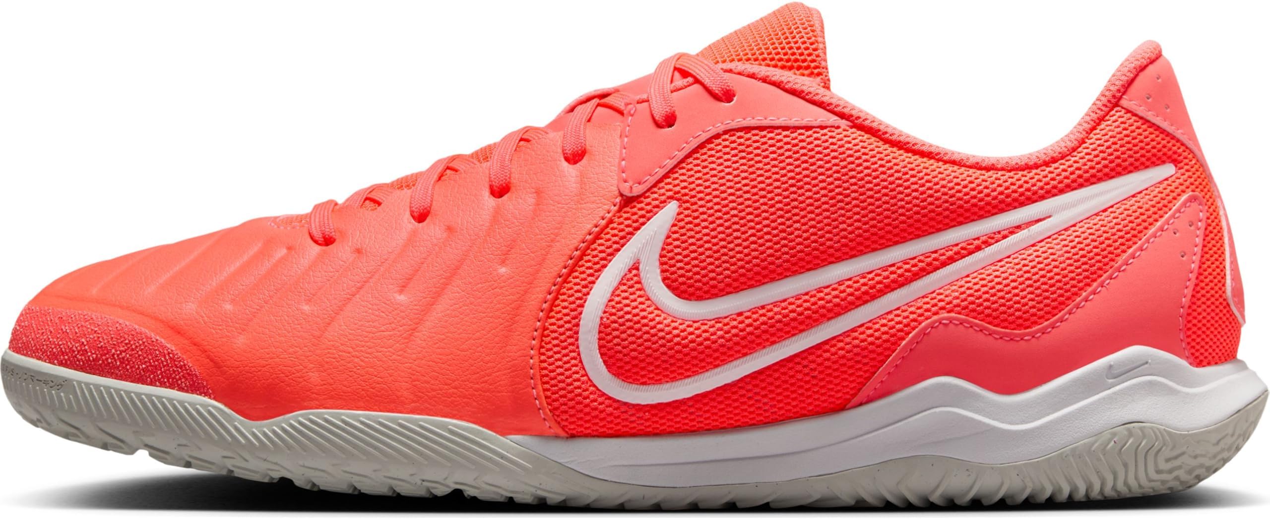 nike indoor soccer shoes