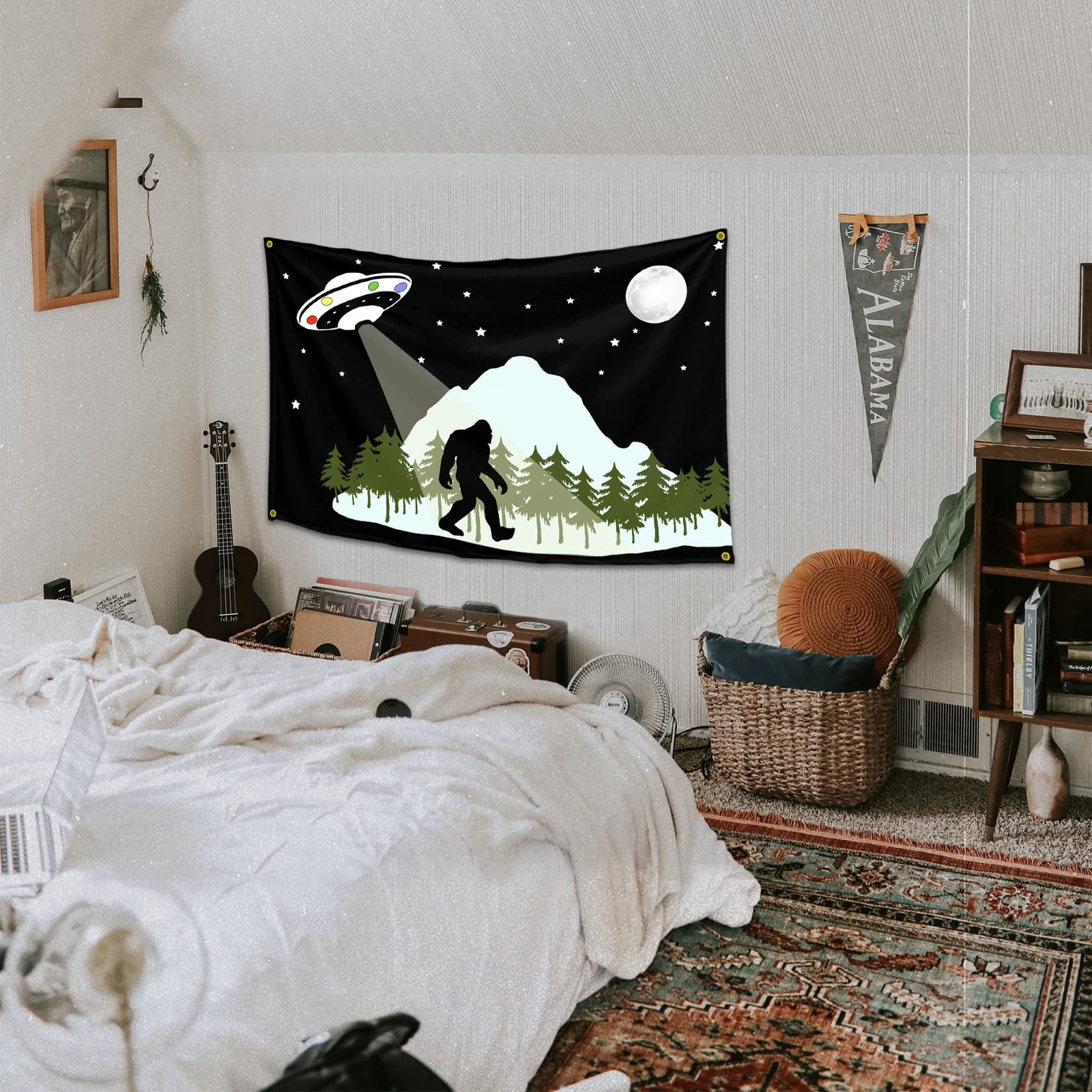 Seekamit Bigfoot UFO Flagge – Doppelseitig, 90 X 150 Cm, Aus Polyester, Lustiges Meme-Banner Für Zimmer, Garten, Man Cave