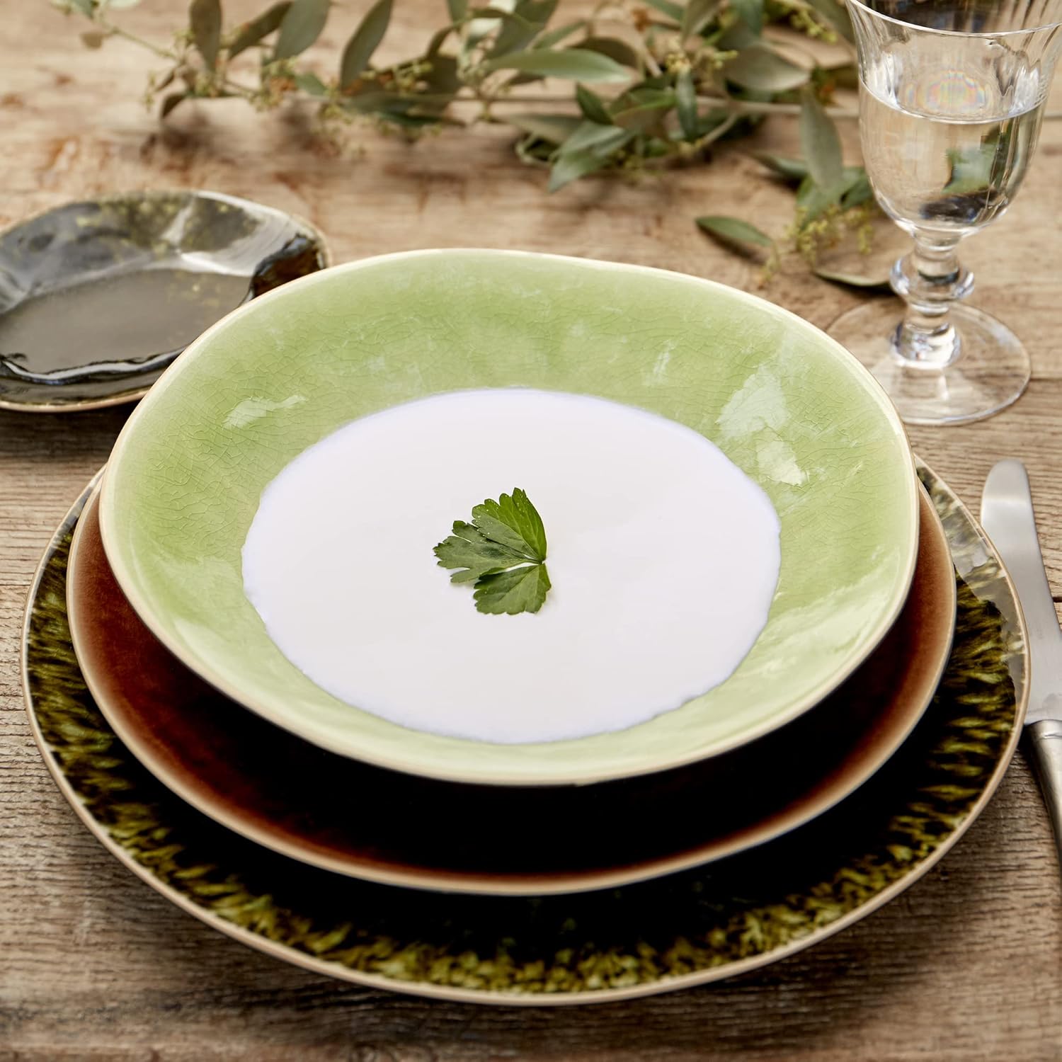 Costa Nova Ceramic Stoneware 10'' Soup Pasta Plate - Riviera Collection, Vert Frais (Light Green) | Microwave & Dishwasher Safe Dinnerware | Food Safe Glazing | Restaurant Quality Tableware