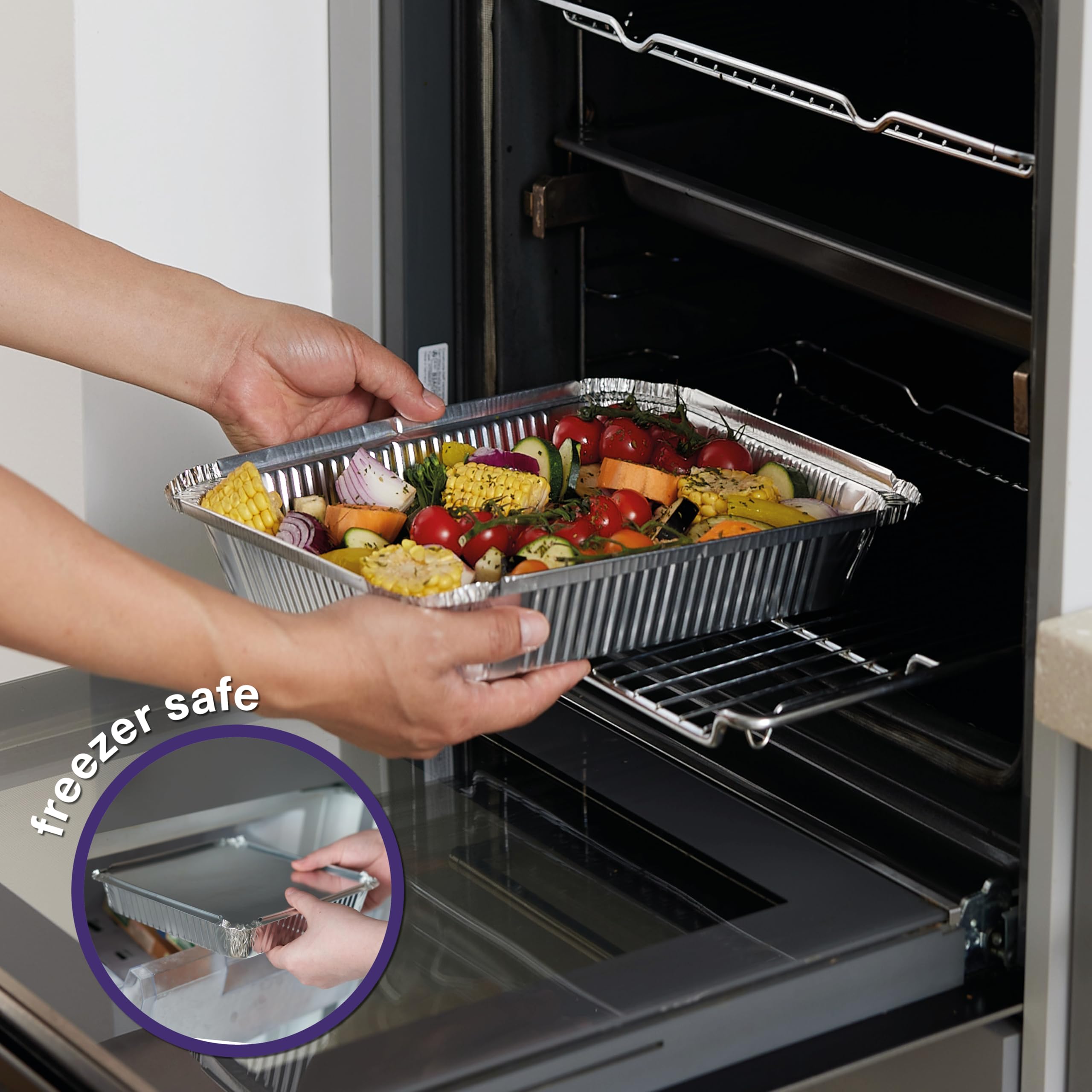 MATANA 20 dużych tacek z folii aluminiowej z pokrywkami – 32 × 26 cm (2350 ml), wytrzymałe, jednorazowe lub wielokrotnego użytku, nadają się do piekarnika i zamrażarki