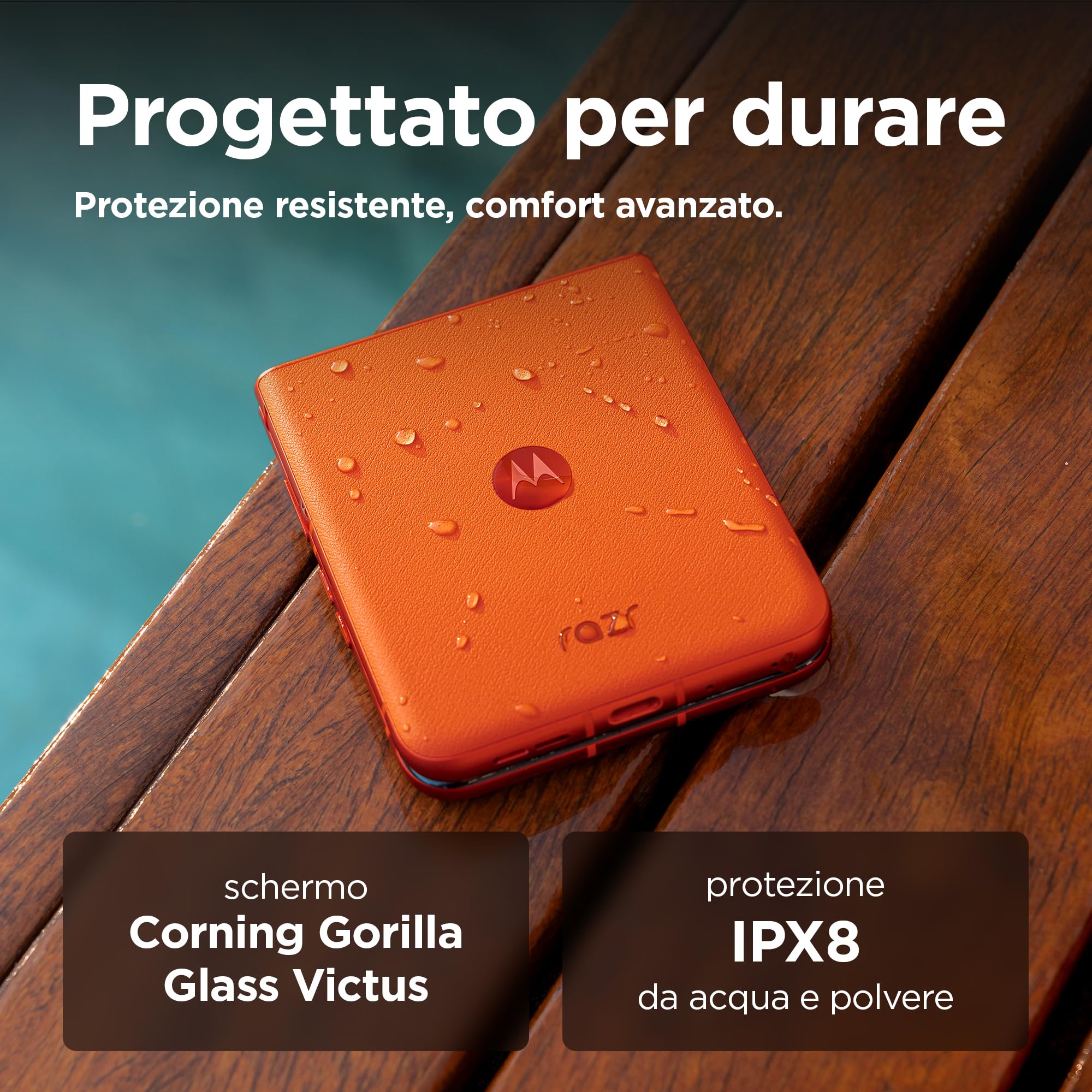 Motorola Razr 50 (8/256GB, AI, display esterno 3.6” pOLED, interno 6.9" pOLED, 50+13MP, selfie 32MP, MediaTek Dimensity 7300X, 4200mAh, ricarica 33W wireless 15W, Dual SIM, Android 14) Spritz Orange