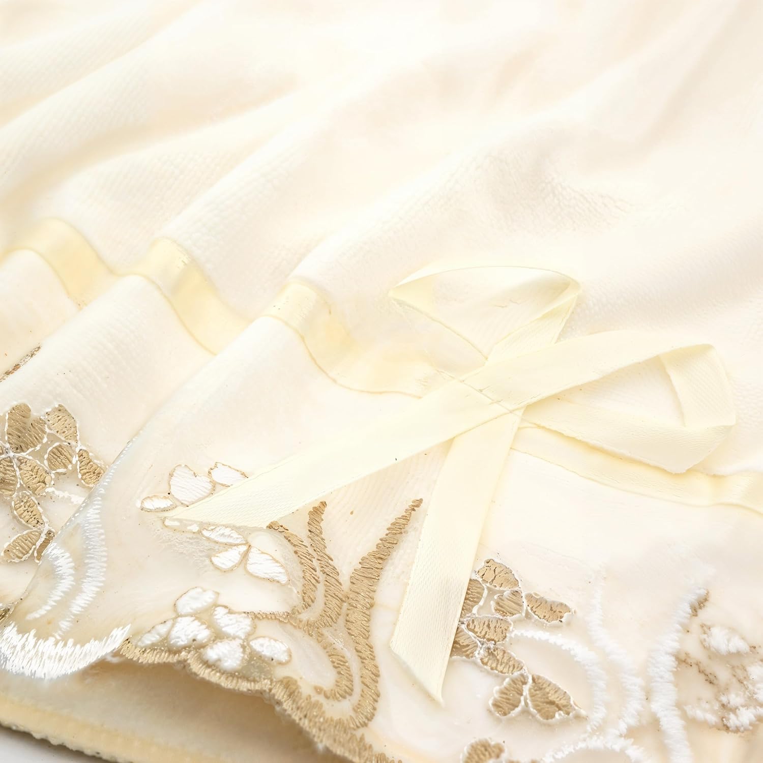 Soft Touch 2 Microfiber Towel and 1 Microfiber Bath Towel Lace Floral Edged Set of 3